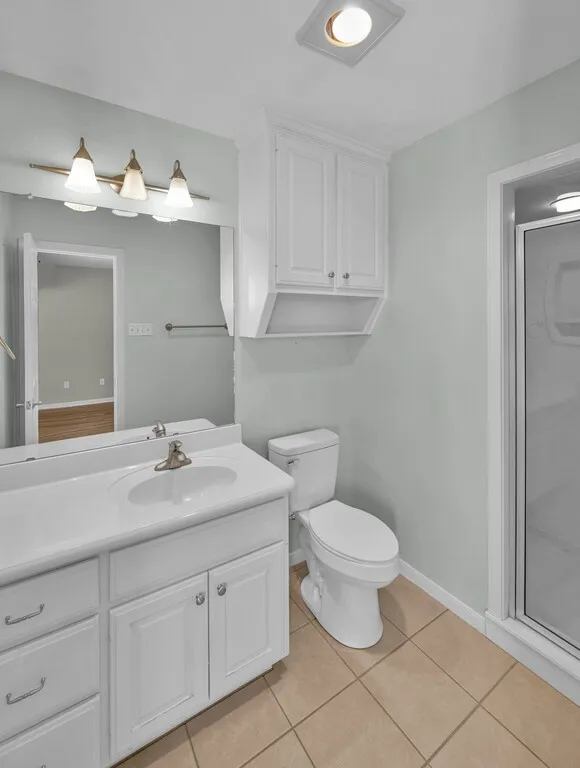Condominium For Sale in Mc Lennan County , 1701 S 12th Street 1204, Waco, Texas 76706, 2 Bedroom, 3 Bathroom, Garage spaces, 1,247 Sqft, built in 2003, Preowned, mls#21217419, Real Estate Agent in Waco, Homes For Sale in Mc Lennan county, Homes For Sale in Waco, Realtor in Waco Texas, Real Estate Brokerage Independent Realty Texas, Luminita Cordes Realtor