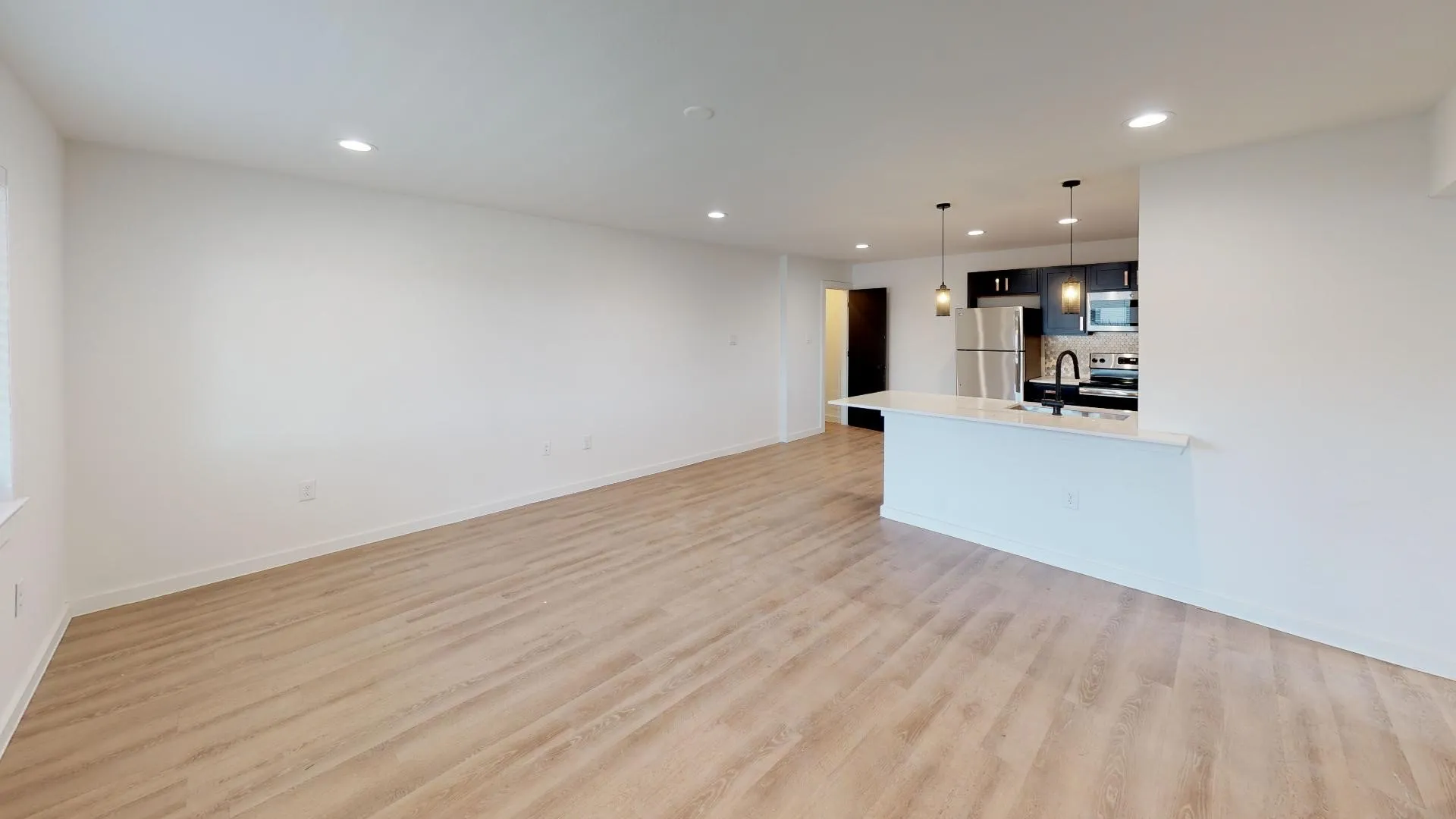 Apartment For Sale in Dallas County , 5103-5111 Live Oak Street, Dallas, Texas 75206, 60 Bedroom, 44 Bathroom, Garage spaces, 0 Sqft, built in 1957, Preowned, mls#21218719, Real Estate Agent in Dallas, Homes For Sale in Dallas county, Homes For Sale in Dallas, Realtor in Dallas Texas, Real Estate Brokerage Independent Realty Texas, Luminita Cordes Realtor