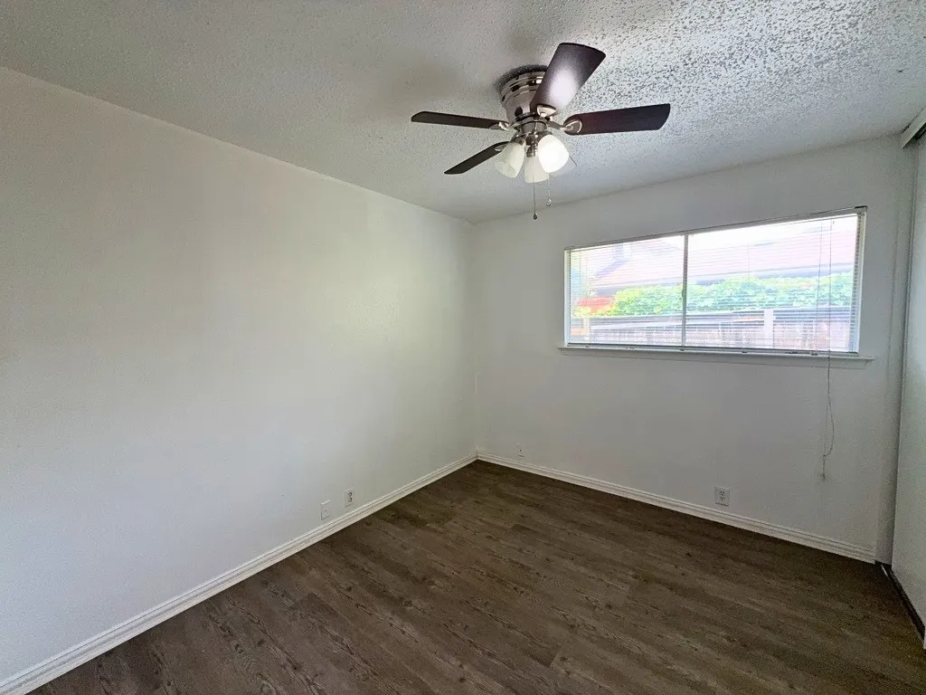 Townhouse For Rent in Dallas County , 2613 Amherst Court, Irving, Texas 75038, 3 Bedroom, 2 Bathroom, Garage spaces, 1,150 Sqft, built in 1973, Preowned, mls#21218774, Real Estate Agent in Irving, Homes For Rent in Dallas county, Homes For Rent in Irving, Realtor in Irving Texas, Real Estate Brokerage Independent Realty Texas, Luminita Cordes Realtor
