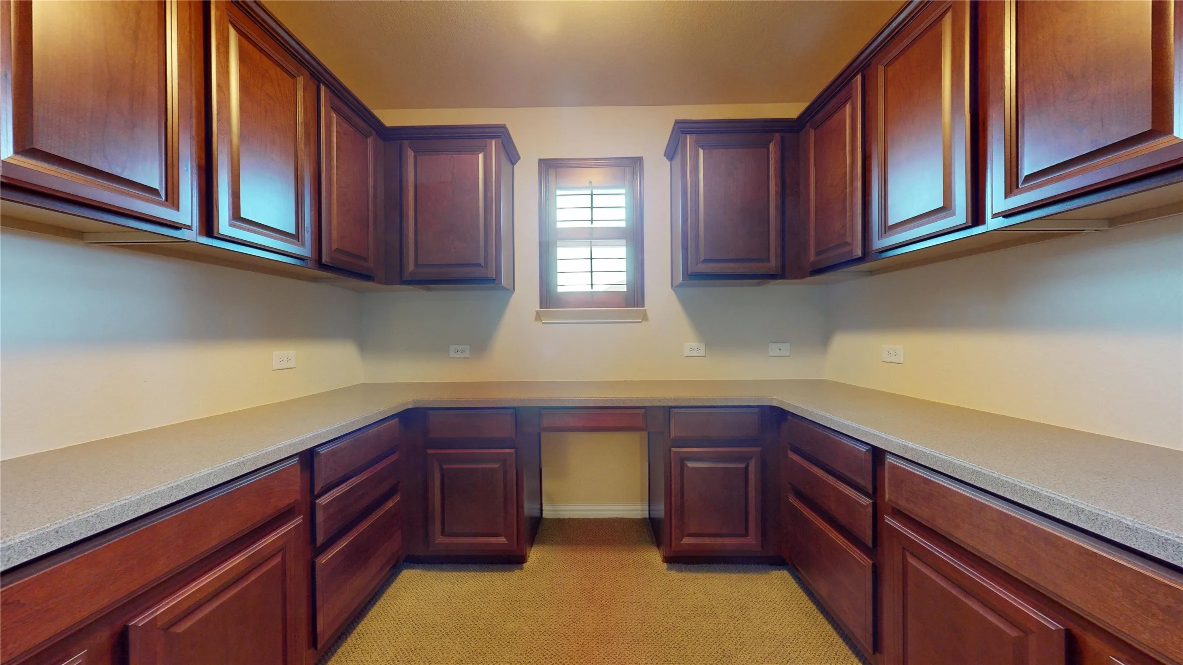 Single Family Residence For Sale in Collin County , 4204 Bent Creek Road, Mc Kinney, Texas 75071, 5 Bedroom, 5 Bathroom, 2 Garage spaces, 4,585 Sqft, built in 2011, New Construction - Complete, mls#21218663, Real Estate Agent in Mc Kinney, Homes For Sale in Collin county, Homes For Sale in Mc Kinney, Realtor in Mc Kinney Texas, Real Estate Brokerage Independent Realty Texas, Luminita Cordes Realtor