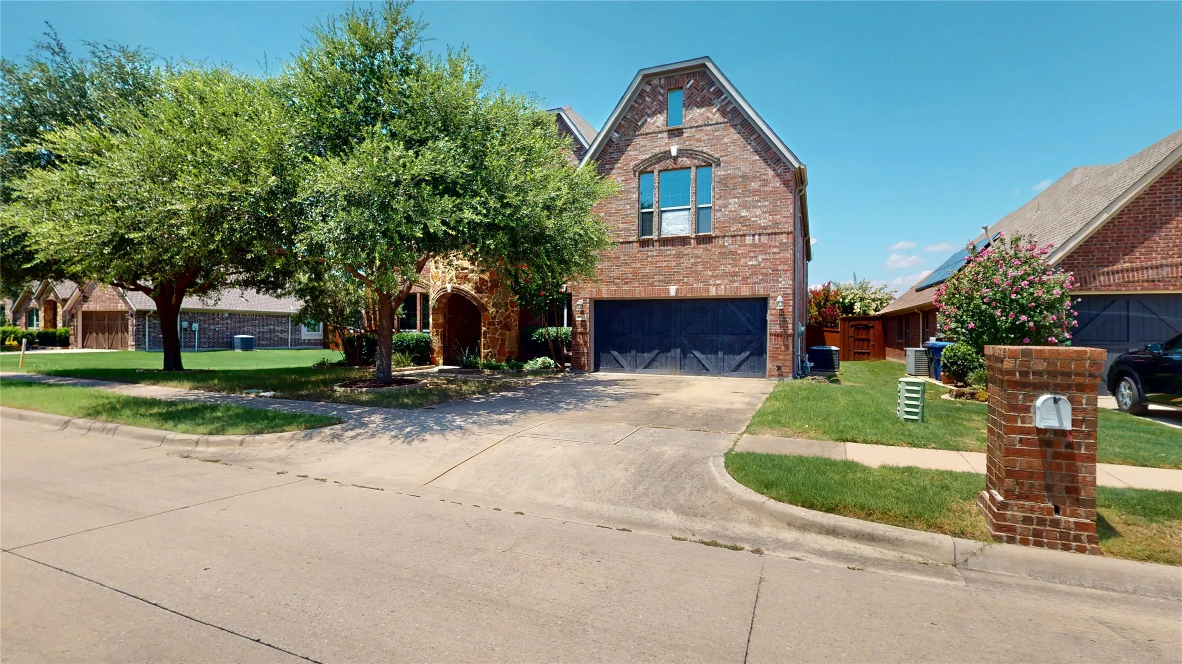 Single Family Residence For Sale in Collin County , 4204 Bent Creek Road, Mc Kinney, Texas 75071, 5 Bedroom, 5 Bathroom, 2 Garage spaces, 4,585 Sqft, built in 2011, New Construction - Complete, mls#21218663, Real Estate Agent in Mc Kinney, Homes For Sale in Collin county, Homes For Sale in Mc Kinney, Realtor in Mc Kinney Texas, Real Estate Brokerage Independent Realty Texas, Luminita Cordes Realtor