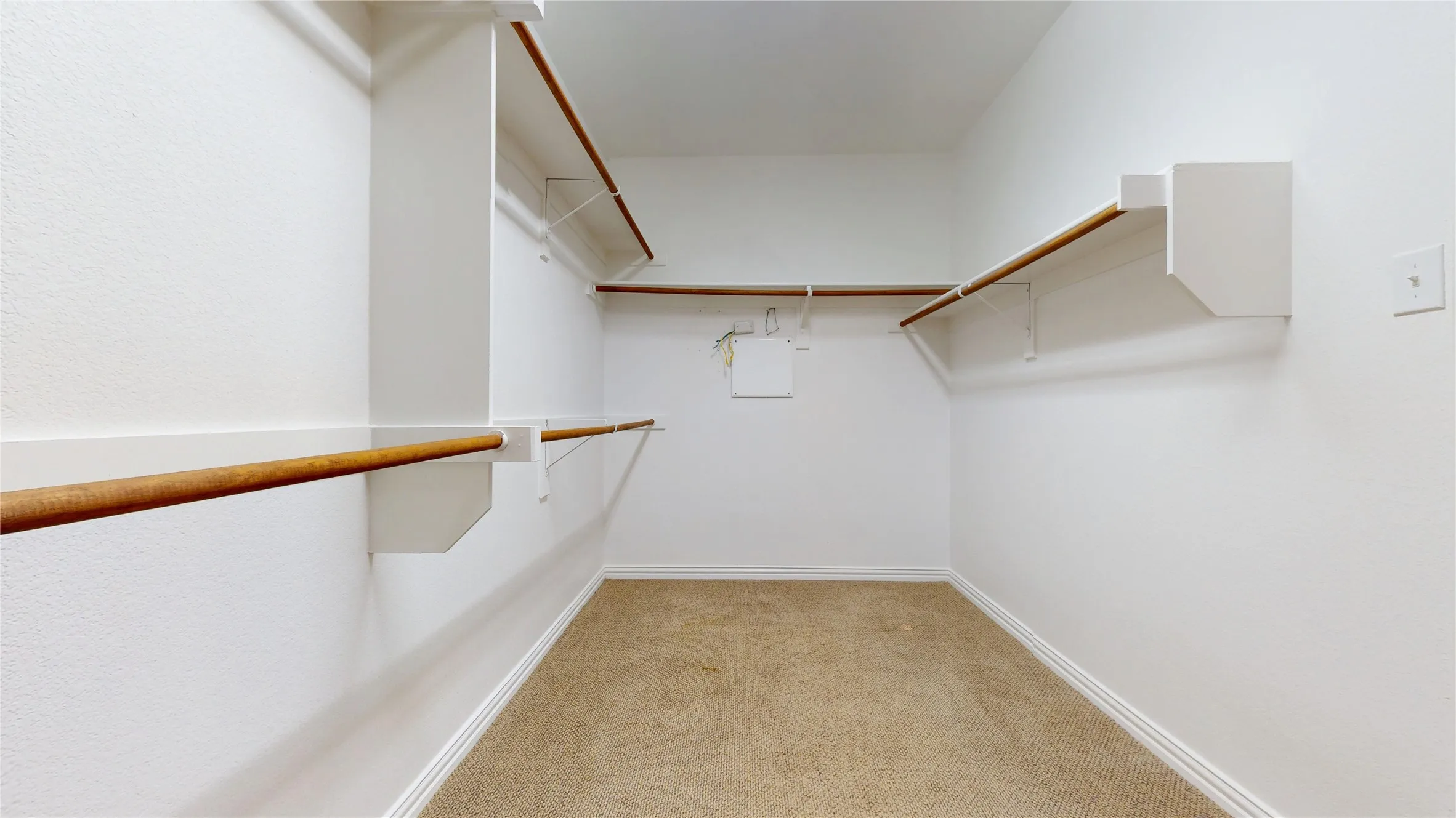 Single Family Residence For Sale in Collin County , 4204 Bent Creek Road, Mc Kinney, Texas 75071, 5 Bedroom, 5 Bathroom, 2 Garage spaces, 4,585 Sqft, built in 2011, New Construction - Complete, mls#21218663, Real Estate Agent in Mc Kinney, Homes For Sale in Collin county, Homes For Sale in Mc Kinney, Realtor in Mc Kinney Texas, Real Estate Brokerage Independent Realty Texas, Luminita Cordes Realtor