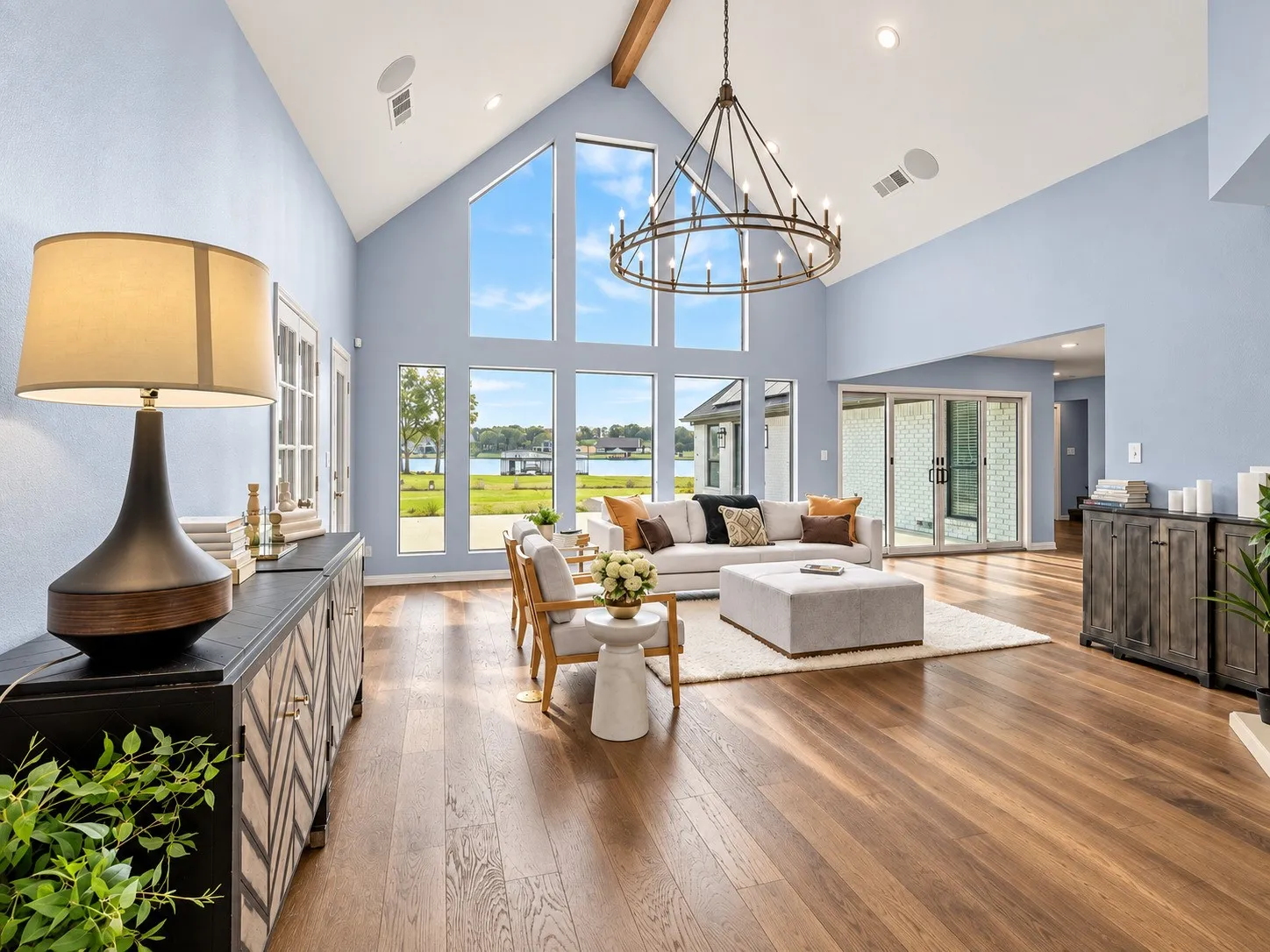 Single Family Residence For Sale in Navarro County , 123 SE County Road 3147, Corsicana, Texas 75109, 6 Bedroom, 9 Bathroom, 6 Garage spaces, 7,318 Sqft, built in 1991, Preowned, mls#21218518, Real Estate Agent in Corsicana, Homes For Sale in Navarro county, Homes For Sale in Corsicana, Realtor in Corsicana Texas, Real Estate Brokerage Independent Realty Texas, Luminita Cordes Realtor