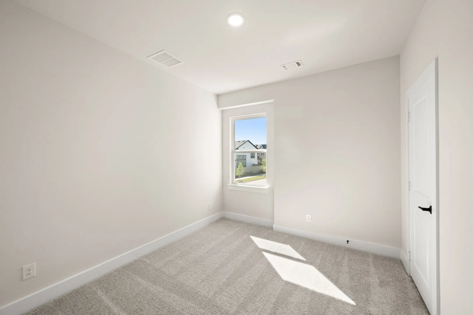 1601 Laurel- Bedroom-2