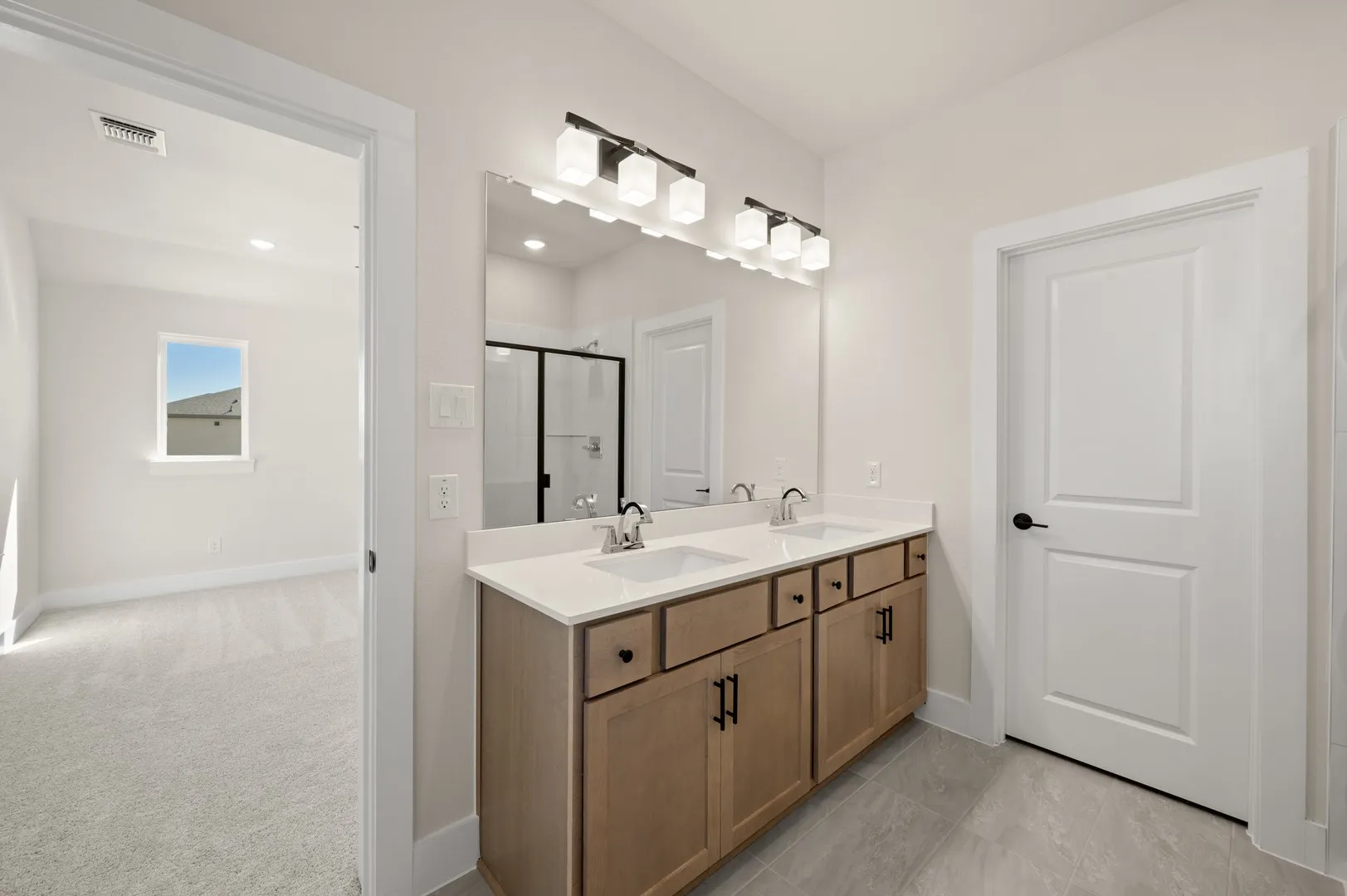 1601 Laurel- Primary Suite-3