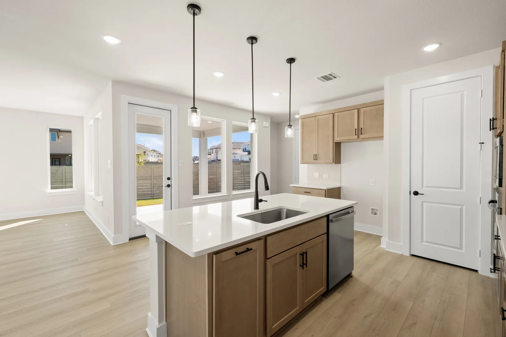 1601 Laurel- Kitchen-4