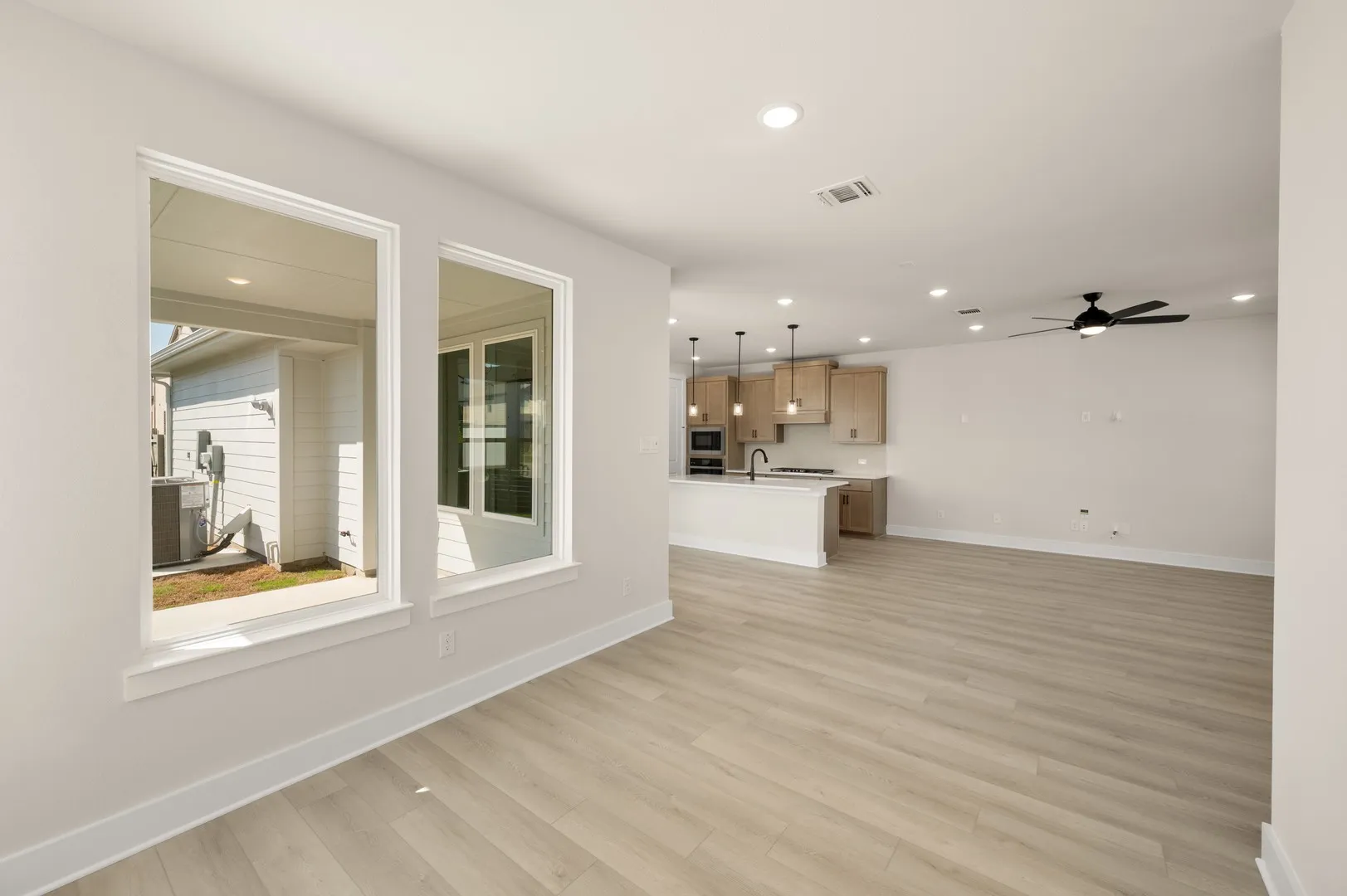 1601 Laurel- DIning-2