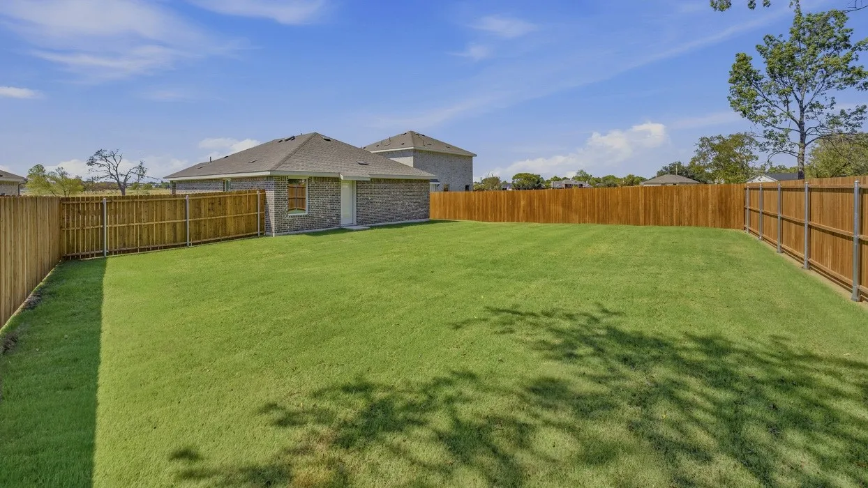 Single Family Residence For Sale in Fannin County , 1919 Glory Drive, Bonham, Texas 75418, 3 Bedroom, 2 Bathroom, 2 Garage spaces, 1,211 Sqft, built in 2026, New Construction - Incomplete, mls#21218931, Real Estate Agent in Bonham, Homes For Sale in Fannin county, Homes For Sale in Bonham, Realtor in Bonham Texas, Real Estate Brokerage Independent Realty Texas, Luminita Cordes Realtor
