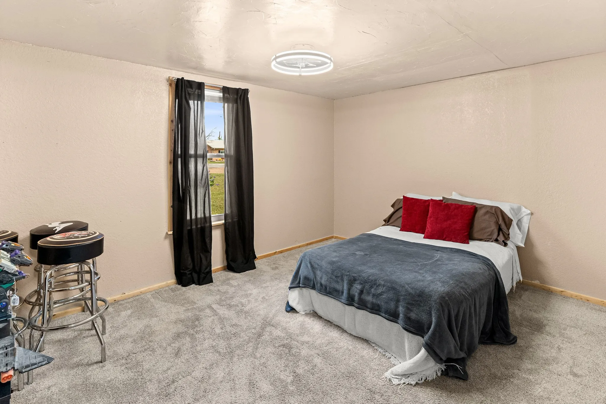 Single Family Residence For Sale in Parker County , 108 Paige Street, Weatherford, Texas 76088, 3 Bedroom, 2 Bathroom, 2 Garage spaces, 1,749 Sqft, built in 1984, Preowned, mls#21216477, Real Estate Agent in Weatherford, Homes For Sale in Parker county, Homes For Sale in Weatherford, Realtor in Weatherford Texas, Real Estate Brokerage Independent Realty Texas, Luminita Cordes Realtor