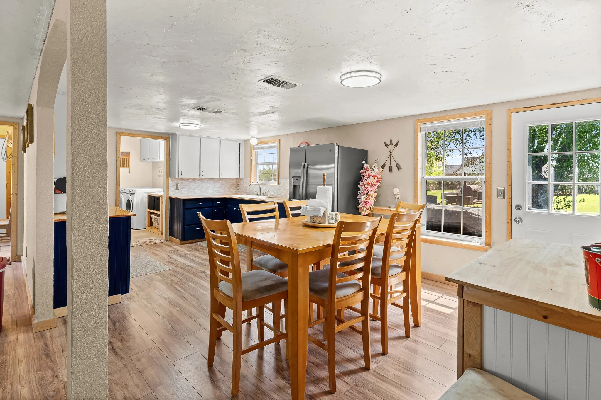 Single Family Residence For Sale in Parker County , 108 Paige Street, Weatherford, Texas 76088, 3 Bedroom, 2 Bathroom, 2 Garage spaces, 1,749 Sqft, built in 1984, Preowned, mls#21216477, Real Estate Agent in Weatherford, Homes For Sale in Parker county, Homes For Sale in Weatherford, Realtor in Weatherford Texas, Real Estate Brokerage Independent Realty Texas, Luminita Cordes Realtor
