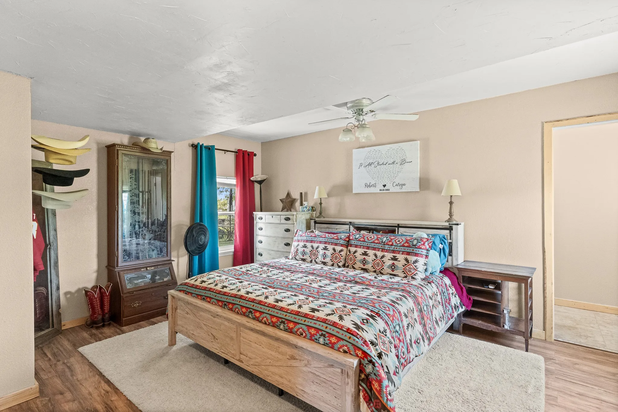 Single Family Residence For Sale in Parker County , 108 Paige Street, Weatherford, Texas 76088, 3 Bedroom, 2 Bathroom, 2 Garage spaces, 1,749 Sqft, built in 1984, Preowned, mls#21216477, Real Estate Agent in Weatherford, Homes For Sale in Parker county, Homes For Sale in Weatherford, Realtor in Weatherford Texas, Real Estate Brokerage Independent Realty Texas, Luminita Cordes Realtor