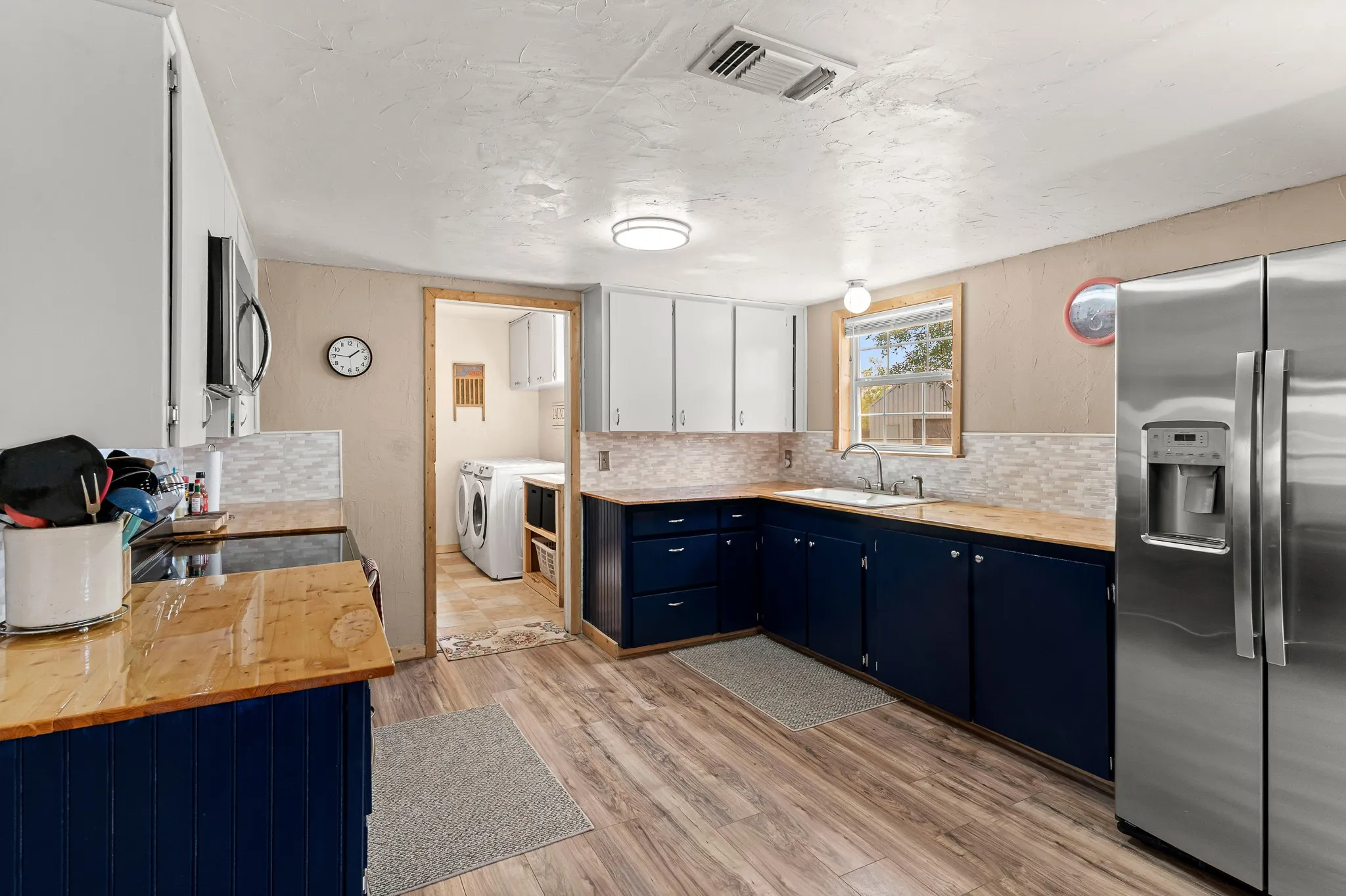 Single Family Residence For Sale in Parker County , 108 Paige Street, Weatherford, Texas 76088, 3 Bedroom, 2 Bathroom, 2 Garage spaces, 1,749 Sqft, built in 1984, Preowned, mls#21216477, Real Estate Agent in Weatherford, Homes For Sale in Parker county, Homes For Sale in Weatherford, Realtor in Weatherford Texas, Real Estate Brokerage Independent Realty Texas, Luminita Cordes Realtor