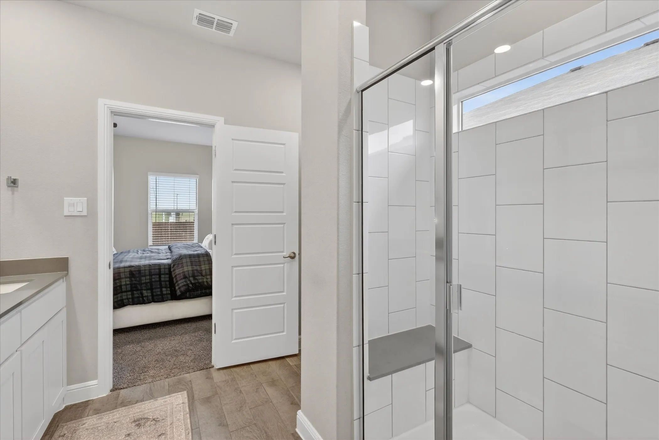 Single Family Residence For Sale in Johnson County , 1721 Zilker Park Trail, Alvarado, Texas 76009, 4 Bedroom, 3 Bathroom, 2 Garage spaces, 2,605 Sqft, built in 2023, mls#21218141, Real Estate Agent in Alvarado, Homes For Sale in Johnson county, Homes For Sale in Alvarado, Realtor in Alvarado Texas, Real Estate Brokerage Independent Realty Texas, Luminita Cordes Realtor