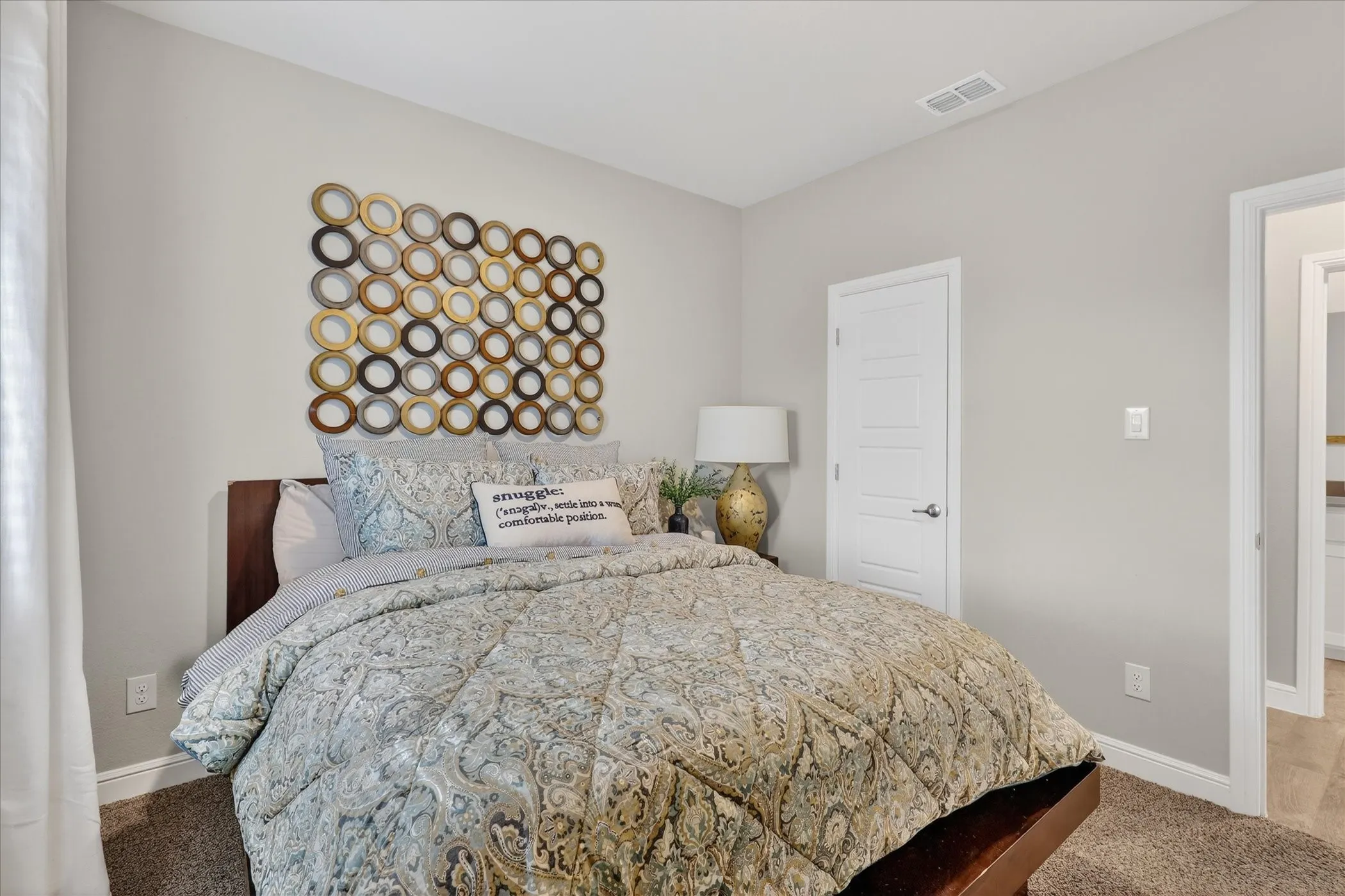 Single Family Residence For Sale in Johnson County , 1721 Zilker Park Trail, Alvarado, Texas 76009, 4 Bedroom, 3 Bathroom, 2 Garage spaces, 2,605 Sqft, built in 2023, mls#21218141, Real Estate Agent in Alvarado, Homes For Sale in Johnson county, Homes For Sale in Alvarado, Realtor in Alvarado Texas, Real Estate Brokerage Independent Realty Texas, Luminita Cordes Realtor