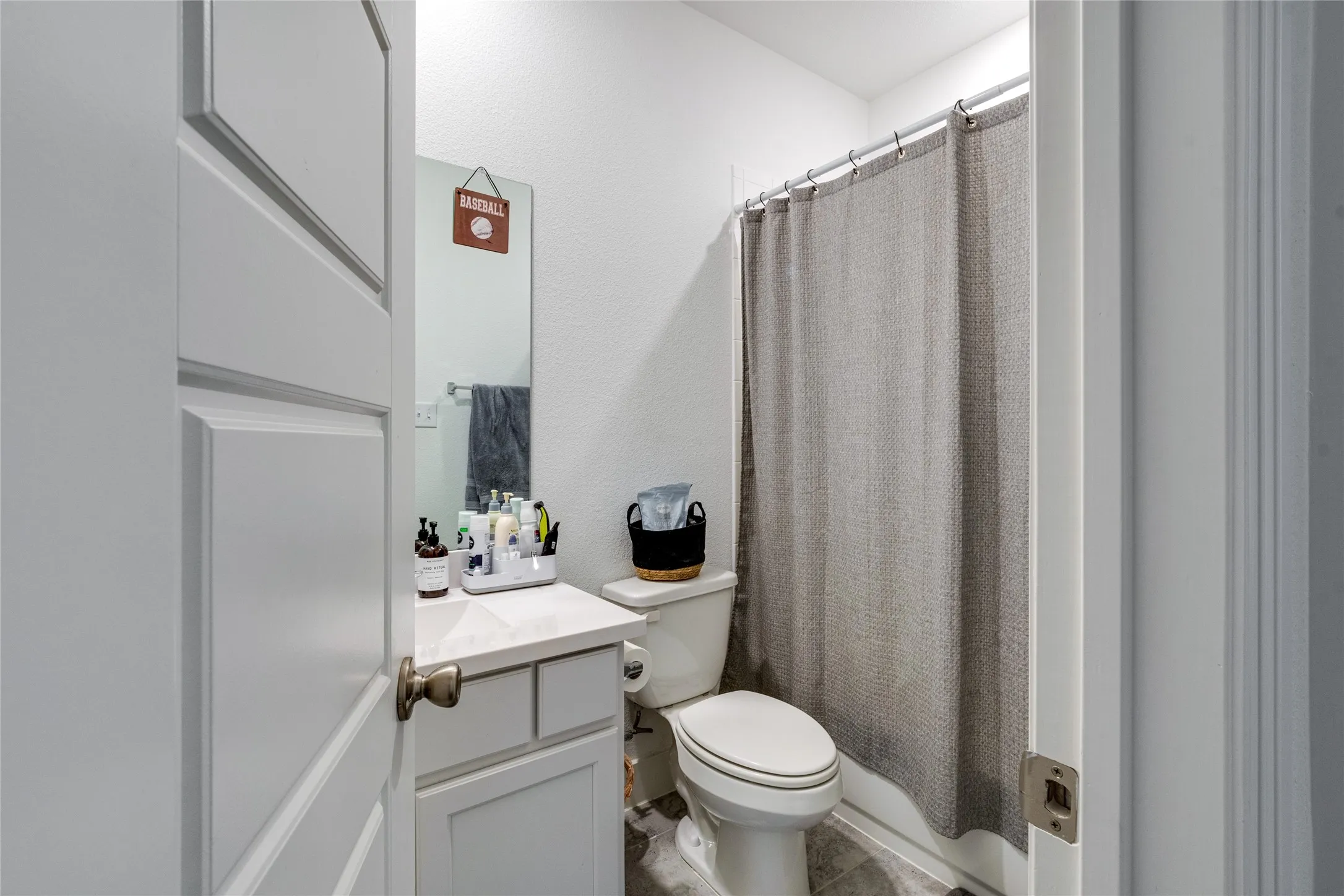Single Family Residence For Sale in Collin County , 704 Wycliffe Drive, Celina, Texas 75009, 4 Bedroom, 3 Bathroom, 2 Garage spaces, 2,330 Sqft, built in 2021, mls#21218956, Real Estate Agent in Celina, Homes For Sale in Collin county, Homes For Sale in Celina, Realtor in Celina Texas, Real Estate Brokerage Independent Realty Texas, Luminita Cordes Realtor