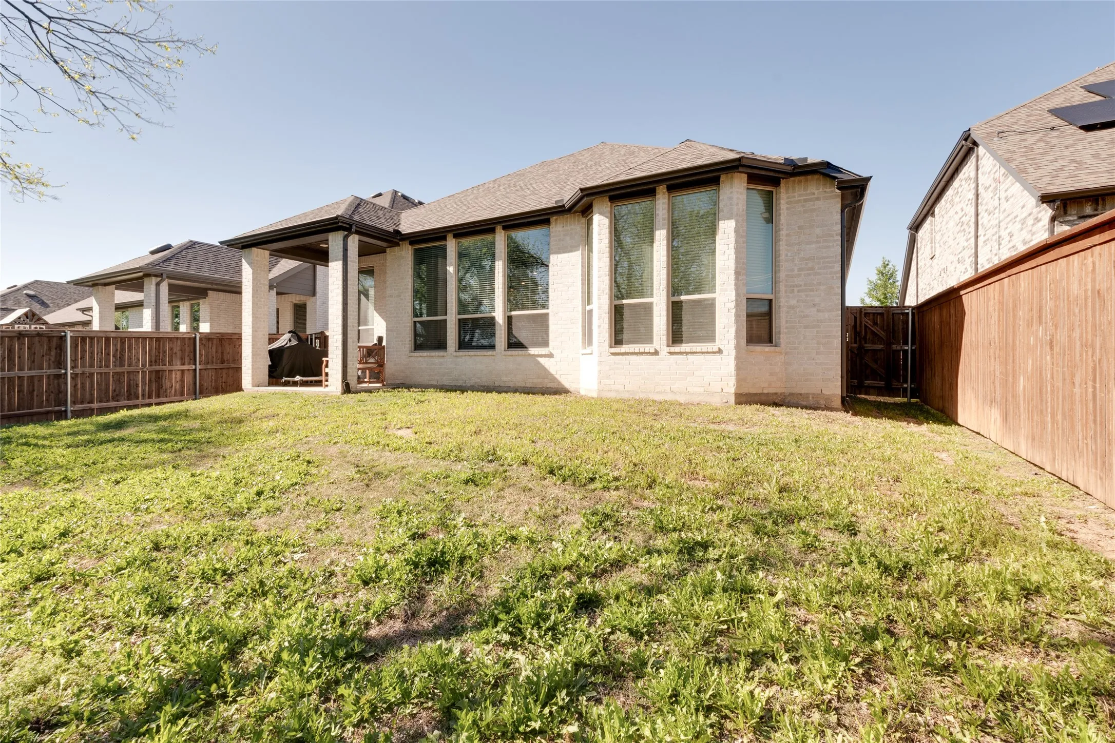 Single Family Residence For Sale in Collin County , 704 Wycliffe Drive, Celina, Texas 75009, 4 Bedroom, 3 Bathroom, 2 Garage spaces, 2,330 Sqft, built in 2021, mls#21218956, Real Estate Agent in Celina, Homes For Sale in Collin county, Homes For Sale in Celina, Realtor in Celina Texas, Real Estate Brokerage Independent Realty Texas, Luminita Cordes Realtor