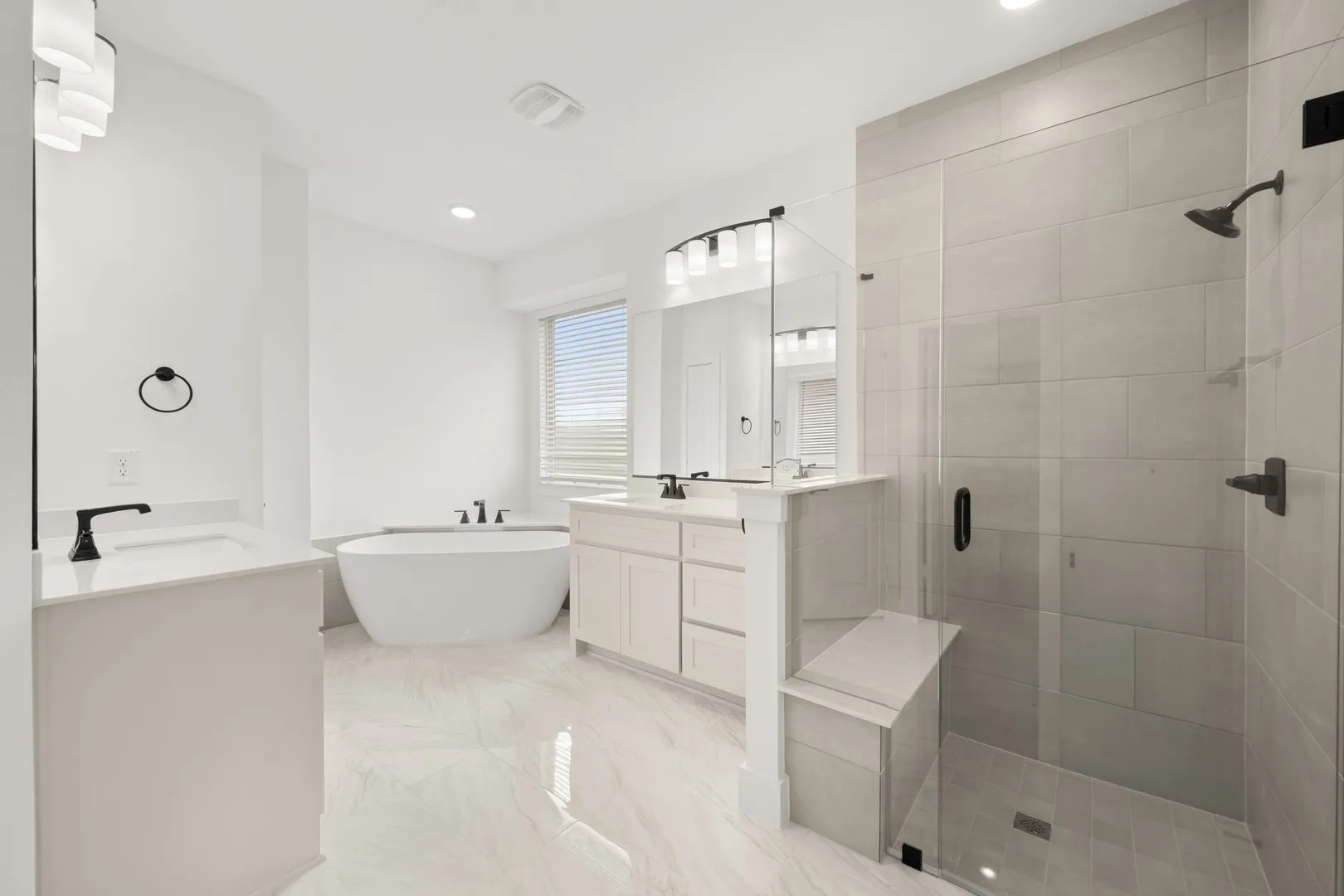 1001 Hidden Lake- Primary Suite-3