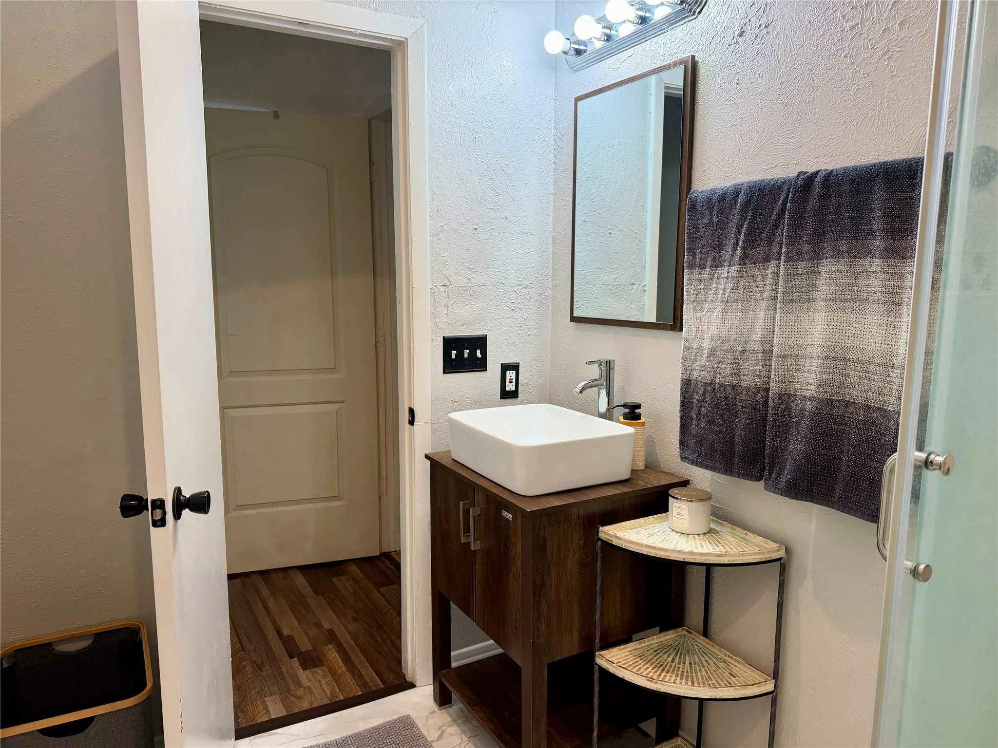 Single Family Residence For Sale in Parker County , 440 Hillcroft Drive, Weatherford, Texas 76087, 3 Bedrooms, 2 Bathrooms, Garage spaces, 1,390 Sqft, built in 1984, Price $255,000, mls#21219058, Real Estate Agent in Weatherford, Homes For Sale in Parker county, Homes For Sale in Weatherford, Realtor in Weatherford Texas, Real Estate Brokerage Independent Realty Texas, Luminita Cordes Realtor