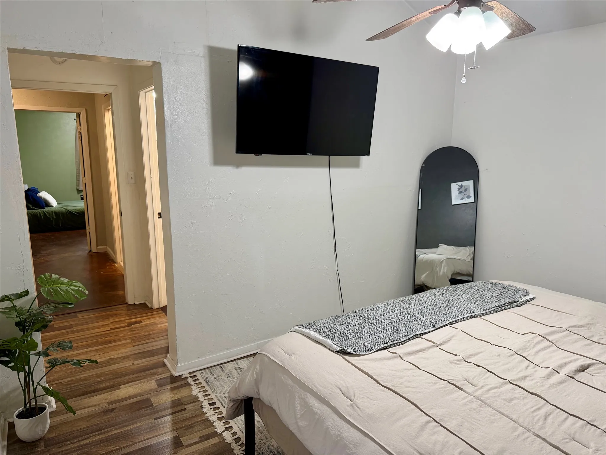 Single Family Residence For Sale in Parker County , 440 Hillcroft Drive, Weatherford, Texas 76087, 3 Bedrooms, 2 Bathrooms, Garage spaces, 1,390 Sqft, built in 1984, Price $255,000, mls#21219058, Real Estate Agent in Weatherford, Homes For Sale in Parker county, Homes For Sale in Weatherford, Realtor in Weatherford Texas, Real Estate Brokerage Independent Realty Texas, Luminita Cordes Realtor