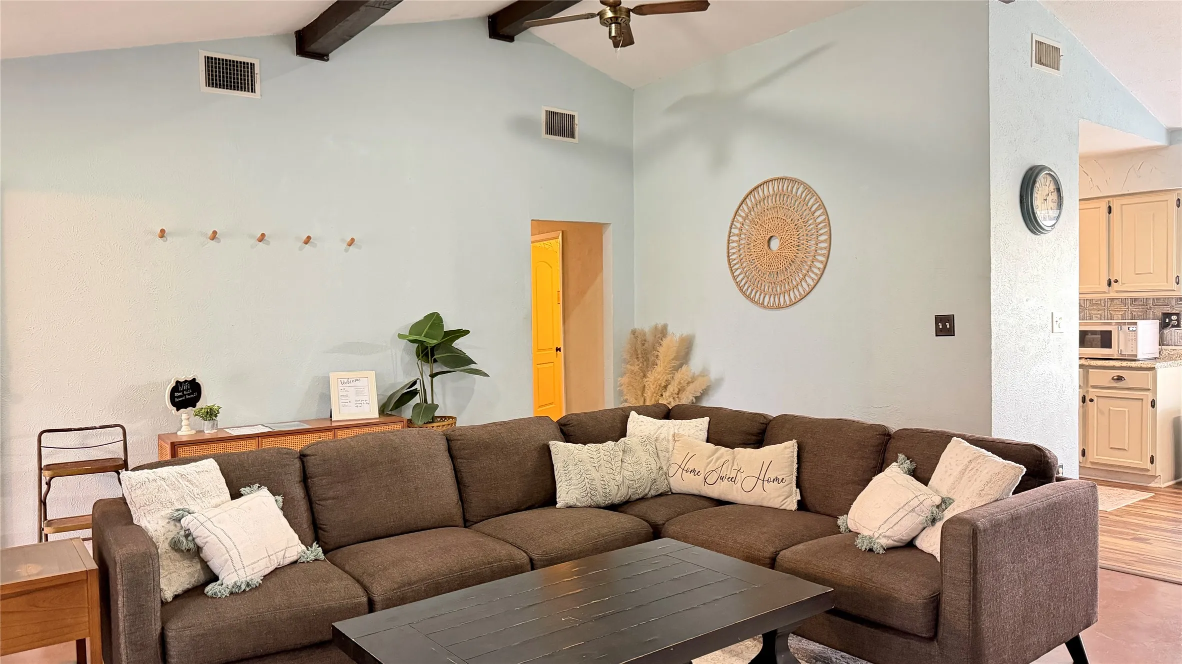 Single Family Residence For Sale in Parker County , 440 Hillcroft Drive, Weatherford, Texas 76087, 3 Bedrooms, 2 Bathrooms, Garage spaces, 1,390 Sqft, built in 1984, Price $255,000, mls#21219058, Real Estate Agent in Weatherford, Homes For Sale in Parker county, Homes For Sale in Weatherford, Realtor in Weatherford Texas, Real Estate Brokerage Independent Realty Texas, Luminita Cordes Realtor