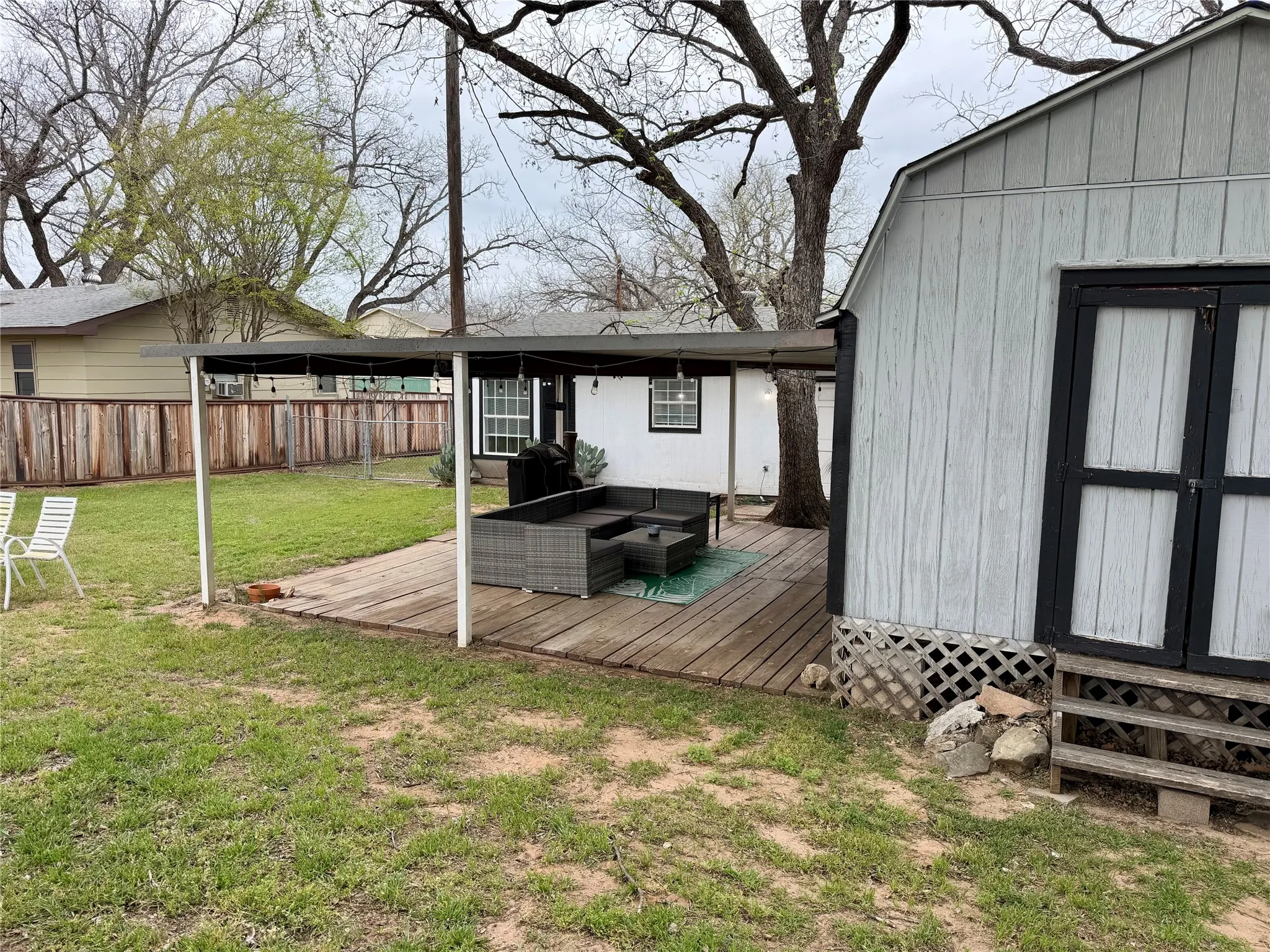 Single Family Residence For Sale in Parker County , 440 Hillcroft Drive, Weatherford, Texas 76087, 3 Bedrooms, 2 Bathrooms, Garage spaces, 1,390 Sqft, built in 1984, Price $255,000, mls#21219058, Real Estate Agent in Weatherford, Homes For Sale in Parker county, Homes For Sale in Weatherford, Realtor in Weatherford Texas, Real Estate Brokerage Independent Realty Texas, Luminita Cordes Realtor