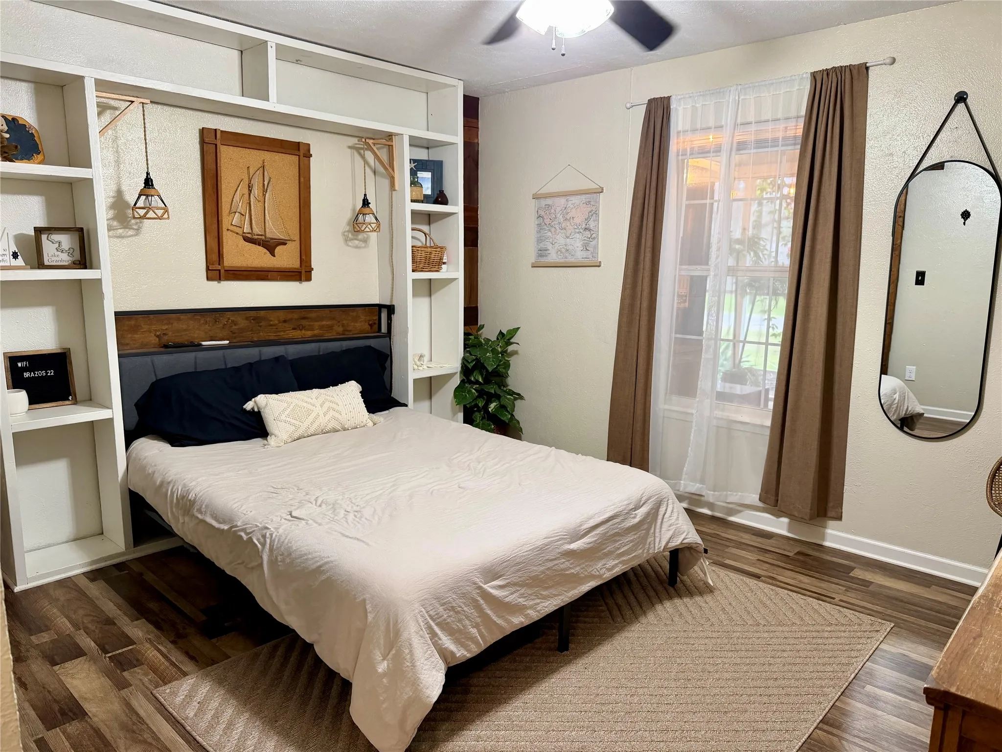 Single Family Residence For Sale in Parker County , 440 Hillcroft Drive, Weatherford, Texas 76087, 3 Bedrooms, 2 Bathrooms, Garage spaces, 1,390 Sqft, built in 1984, Price $255,000, mls#21219058, Real Estate Agent in Weatherford, Homes For Sale in Parker county, Homes For Sale in Weatherford, Realtor in Weatherford Texas, Real Estate Brokerage Independent Realty Texas, Luminita Cordes Realtor