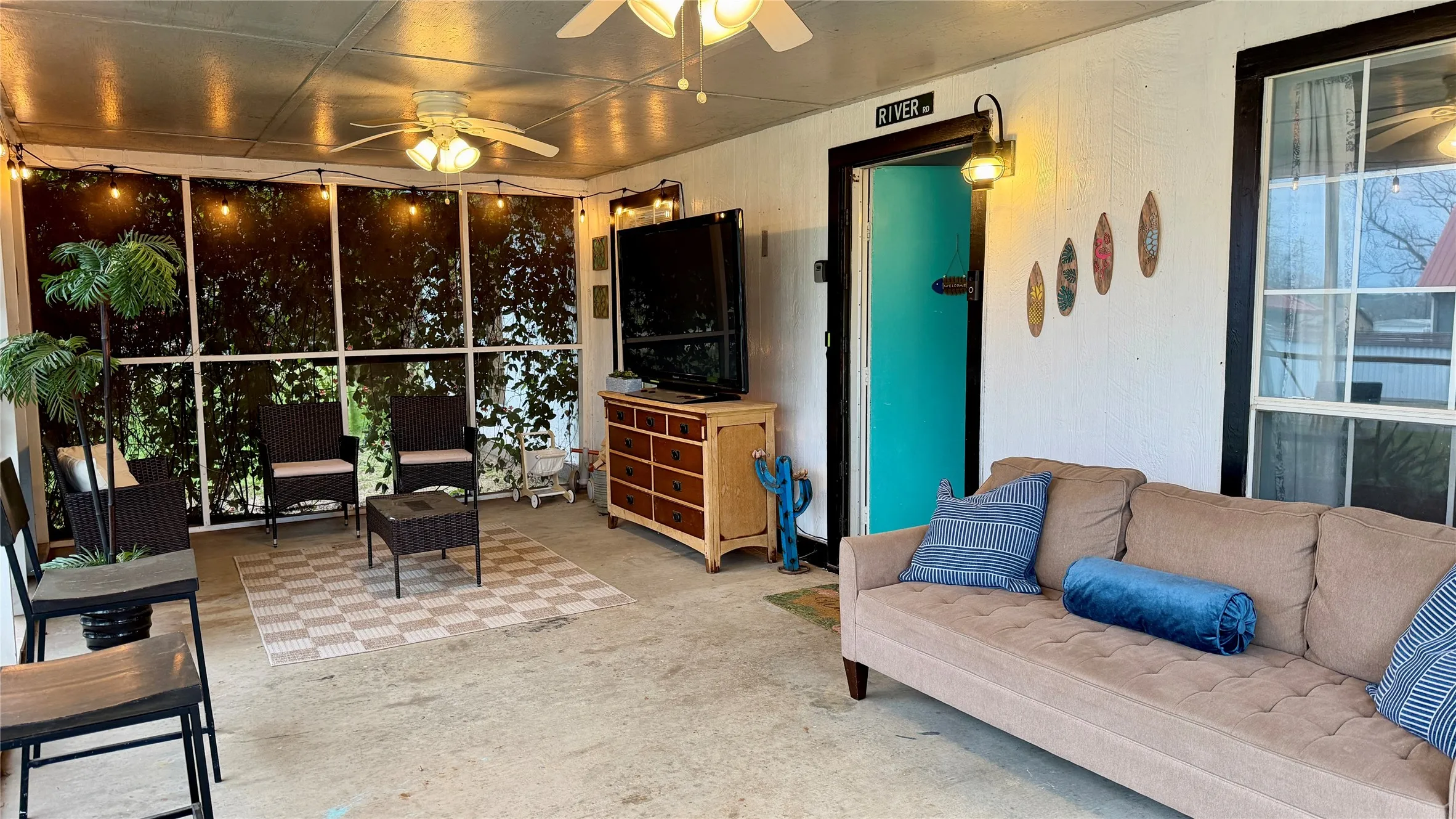 Single Family Residence For Sale in Parker County , 440 Hillcroft Drive, Weatherford, Texas 76087, 3 Bedrooms, 2 Bathrooms, Garage spaces, 1,390 Sqft, built in 1984, Price $255,000, mls#21219058, Real Estate Agent in Weatherford, Homes For Sale in Parker county, Homes For Sale in Weatherford, Realtor in Weatherford Texas, Real Estate Brokerage Independent Realty Texas, Luminita Cordes Realtor