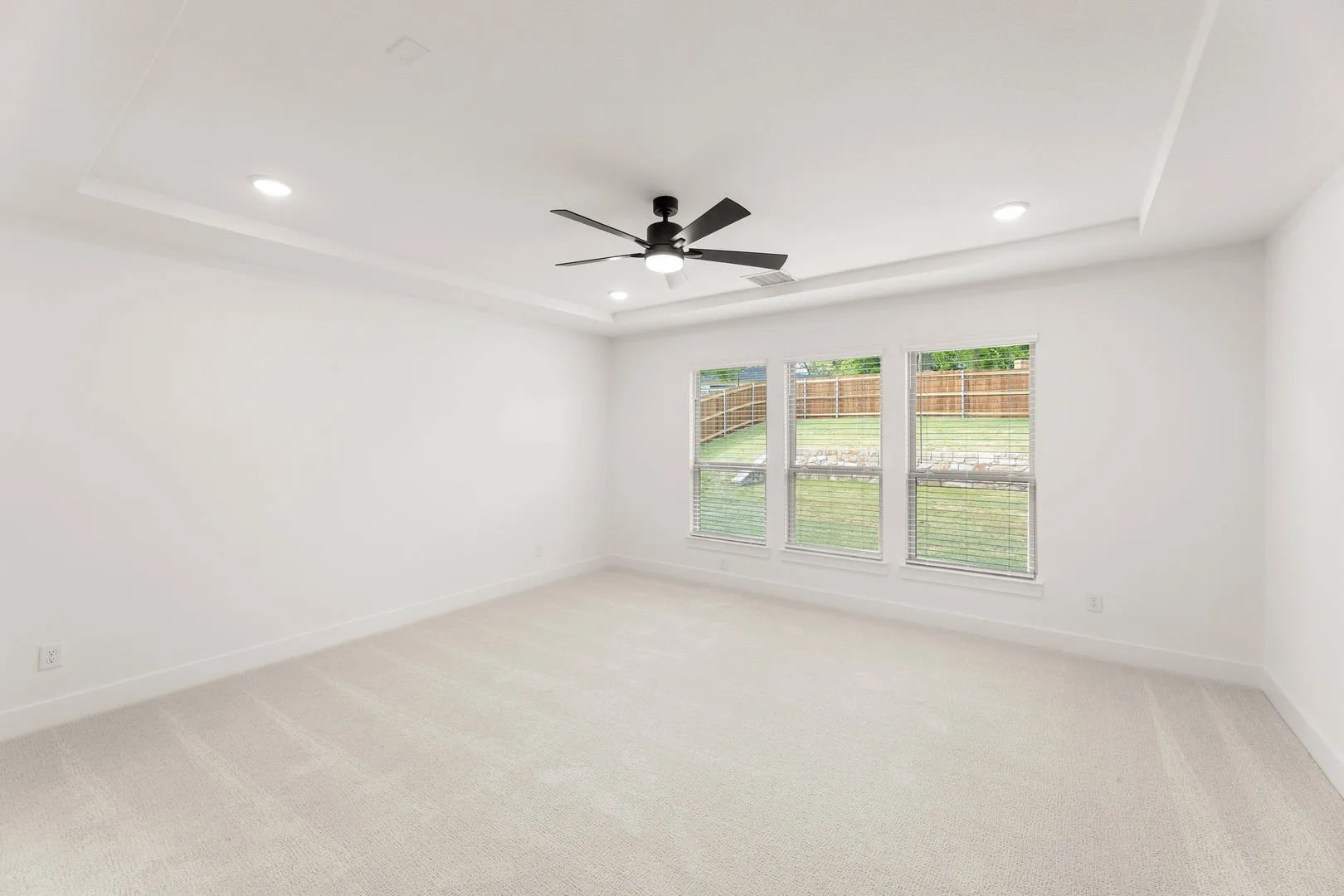 1115 Willow Lake-Primary Suite-1
