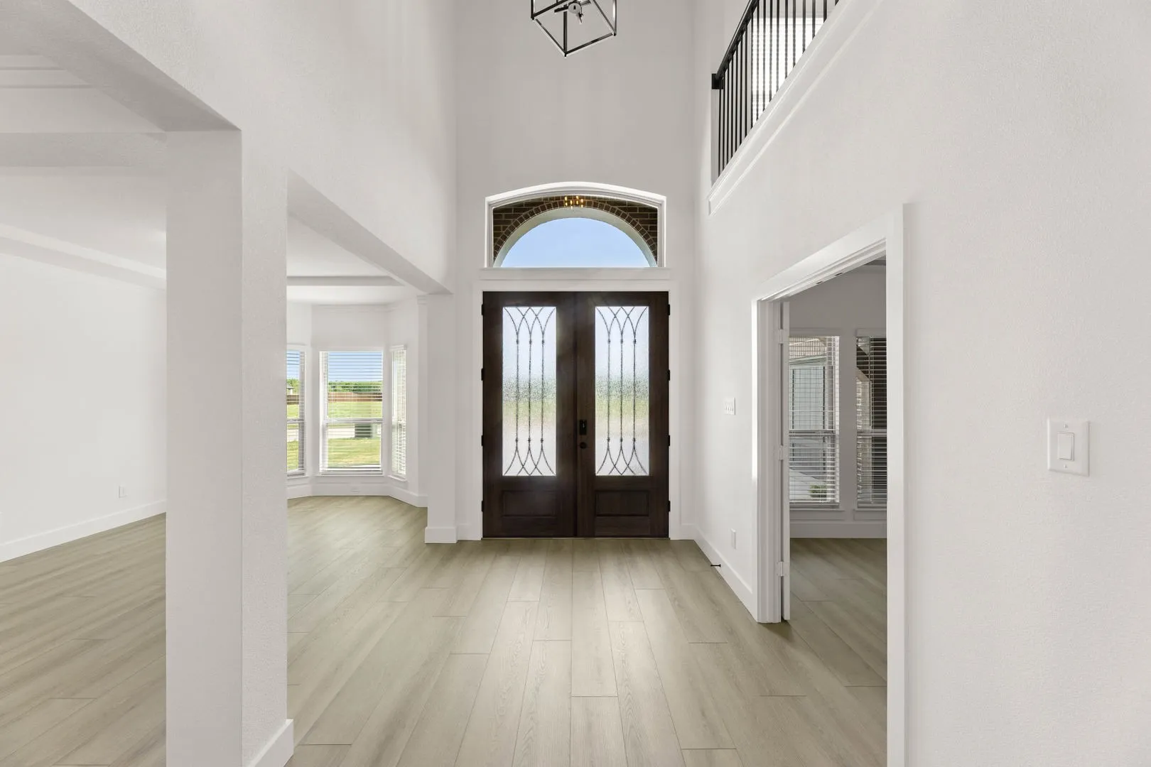 1115 Willow Lake-Entry-1