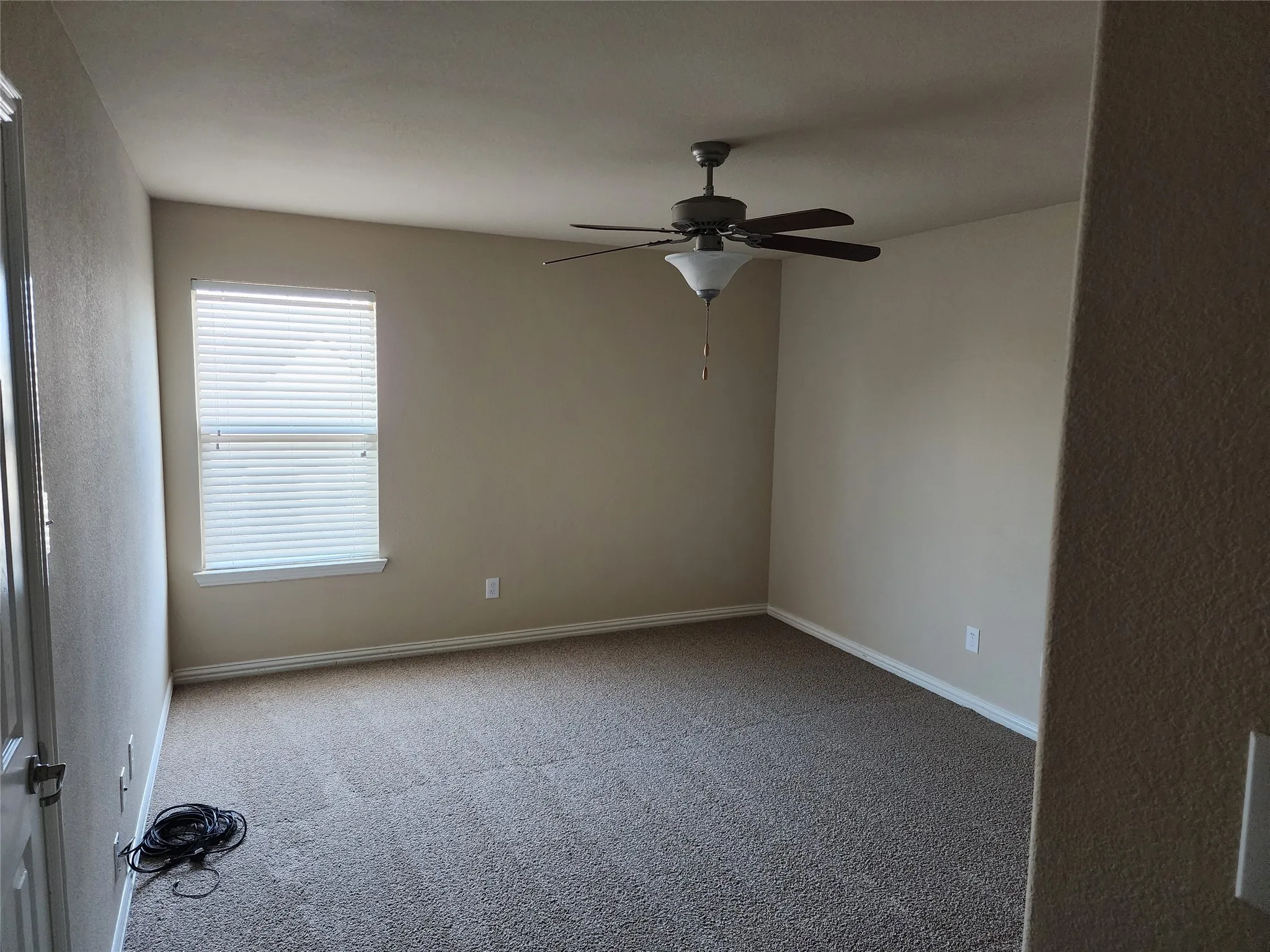 Single Family Residence For Rent in Tarrant County , 14028 Zippo Way, Fort Worth, Texas 76052, 4 Bedroom, 4 Bathroom, 2 Garage spaces, 2,809 Sqft, built in 2010, mls#21216748, Real Estate Agent in Fort Worth, Homes For Rent in Tarrant county, Homes For Rent in Fort Worth, Realtor in Fort Worth Texas, Real Estate Brokerage Independent Realty Texas, Luminita Cordes Realtor