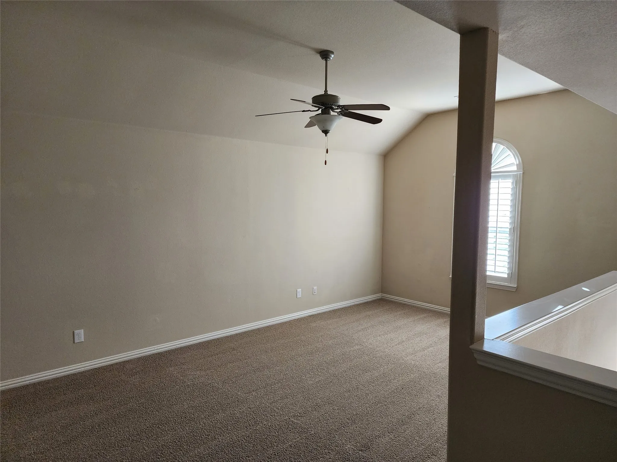 Single Family Residence For Rent in Tarrant County , 14028 Zippo Way, Fort Worth, Texas 76052, 4 Bedroom, 4 Bathroom, 2 Garage spaces, 2,809 Sqft, built in 2010, mls#21216748, Real Estate Agent in Fort Worth, Homes For Rent in Tarrant county, Homes For Rent in Fort Worth, Realtor in Fort Worth Texas, Real Estate Brokerage Independent Realty Texas, Luminita Cordes Realtor
