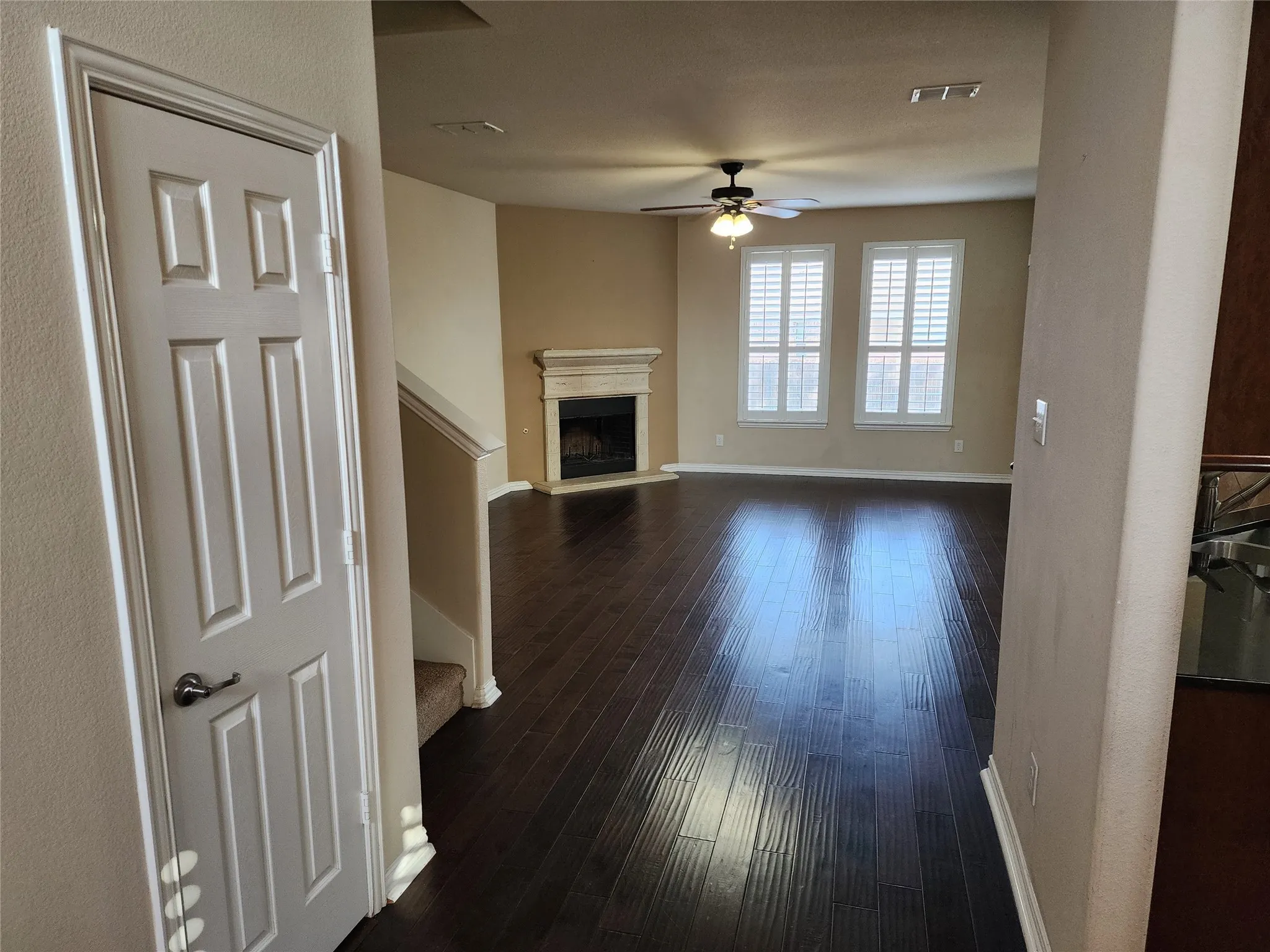 Single Family Residence For Rent in Tarrant County , 14028 Zippo Way, Fort Worth, Texas 76052, 4 Bedroom, 4 Bathroom, 2 Garage spaces, 2,809 Sqft, built in 2010, mls#21216748, Real Estate Agent in Fort Worth, Homes For Rent in Tarrant county, Homes For Rent in Fort Worth, Realtor in Fort Worth Texas, Real Estate Brokerage Independent Realty Texas, Luminita Cordes Realtor