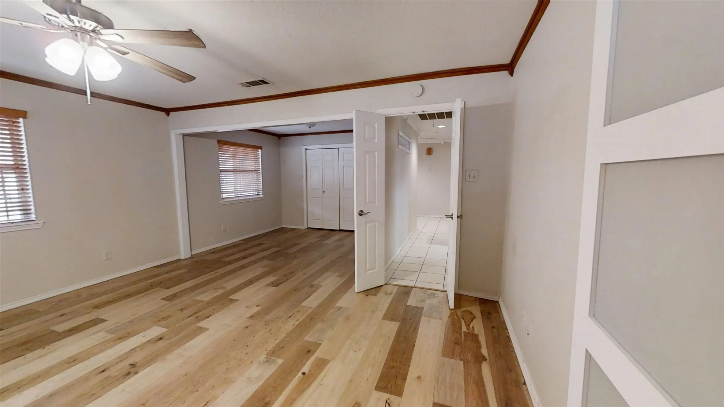 Single Family Residence For Sale in Hood County , 4601 Steepleridge Trail, Granbury, Texas 76048, 3 Bedroom, 3 Bathroom, 2 Garage spaces, 2,510 Sqft, built in 1998, Preowned, mls#21219064, Real Estate Agent in Granbury, Homes For Sale in Hood county, Homes For Sale in Granbury, Realtor in Granbury Texas, Real Estate Brokerage Independent Realty Texas, Luminita Cordes Realtor