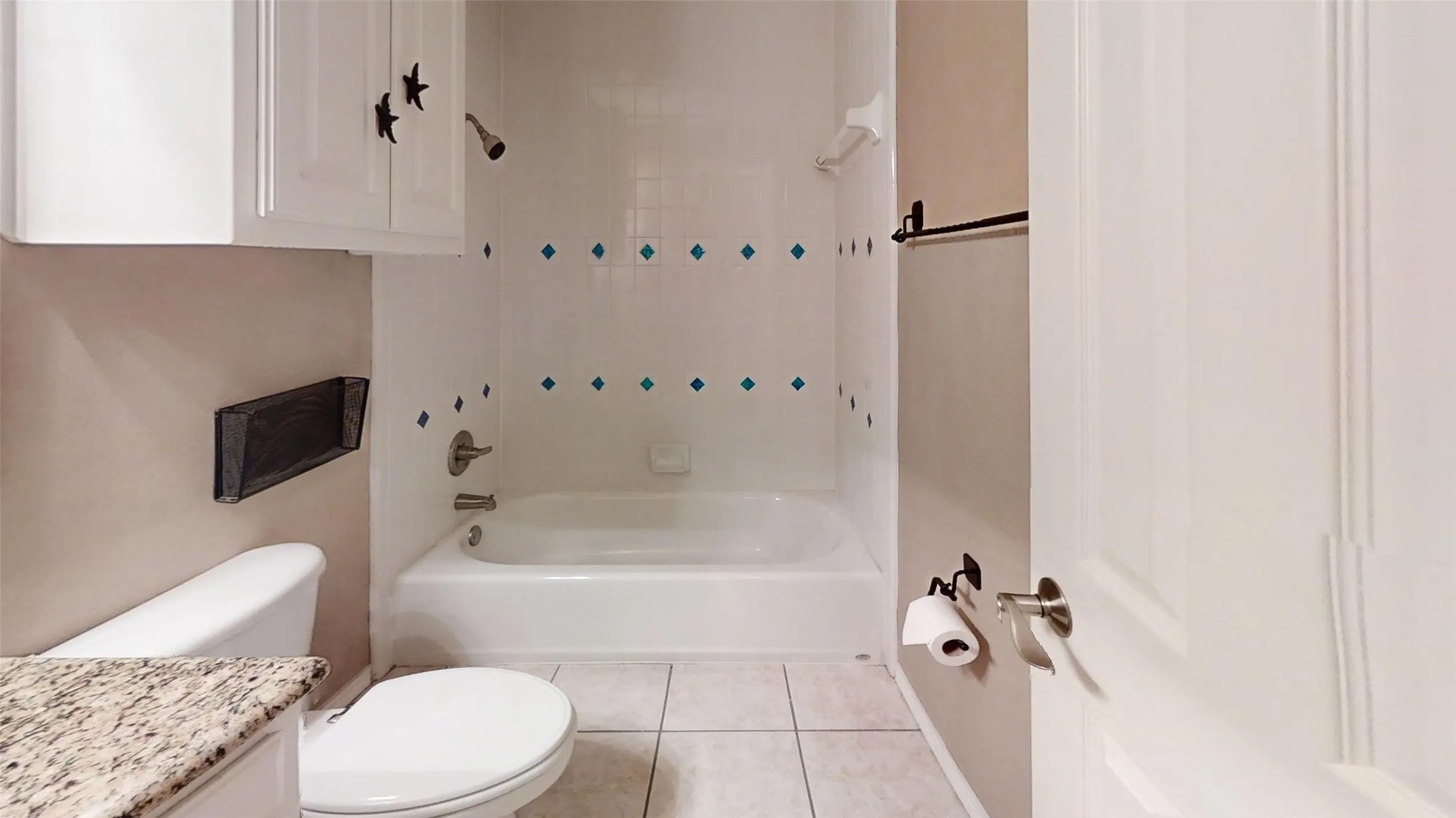 Downstairs full bathroom