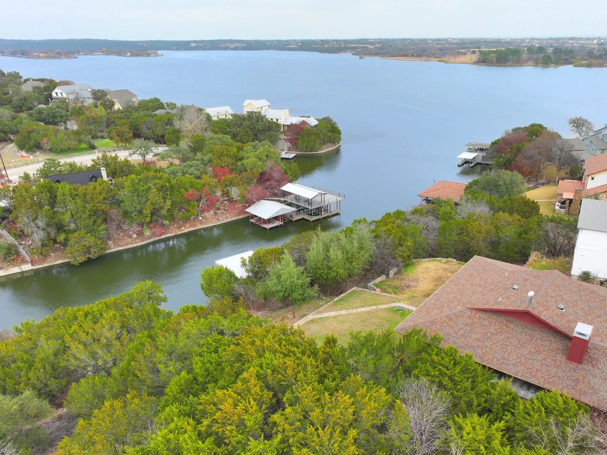 Single Family Residence For Sale in Hood County , 4601 Steepleridge Trail, Granbury, Texas 76048, 3 Bedroom, 3 Bathroom, 2 Garage spaces, 2,510 Sqft, built in 1998, Preowned, mls#21219064, Real Estate Agent in Granbury, Homes For Sale in Hood county, Homes For Sale in Granbury, Realtor in Granbury Texas, Real Estate Brokerage Independent Realty Texas, Luminita Cordes Realtor