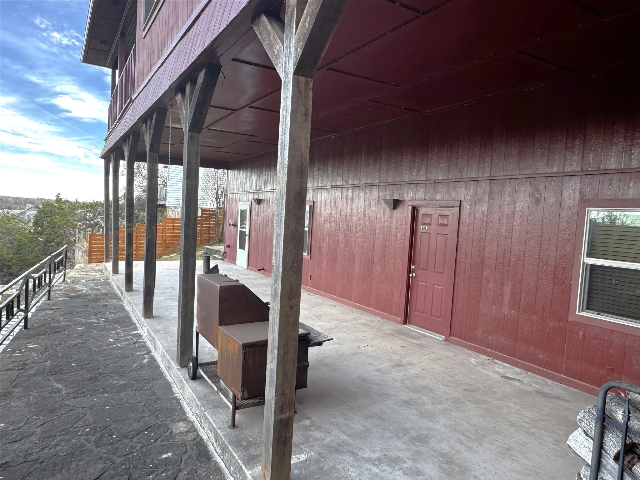 Single Family Residence For Sale in Hood County , 4601 Steepleridge Trail, Granbury, Texas 76048, 3 Bedroom, 3 Bathroom, 2 Garage spaces, 2,510 Sqft, built in 1998, Preowned, mls#21219064, Real Estate Agent in Granbury, Homes For Sale in Hood county, Homes For Sale in Granbury, Realtor in Granbury Texas, Real Estate Brokerage Independent Realty Texas, Luminita Cordes Realtor