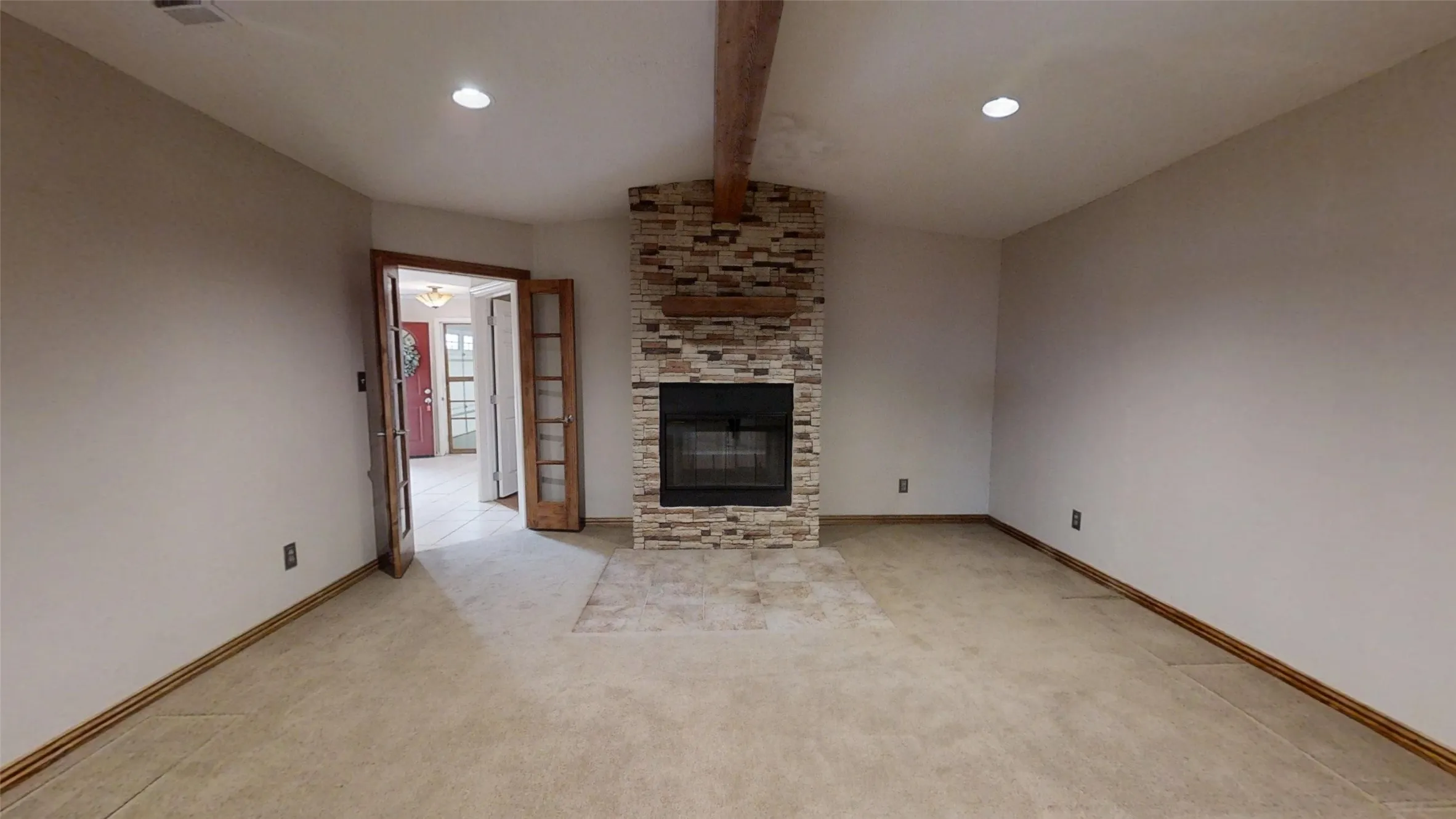 Single Family Residence For Sale in Hood County , 4601 Steepleridge Trail, Granbury, Texas 76048, 3 Bedroom, 3 Bathroom, 2 Garage spaces, 2,510 Sqft, built in 1998, Preowned, mls#21219064, Real Estate Agent in Granbury, Homes For Sale in Hood county, Homes For Sale in Granbury, Realtor in Granbury Texas, Real Estate Brokerage Independent Realty Texas, Luminita Cordes Realtor