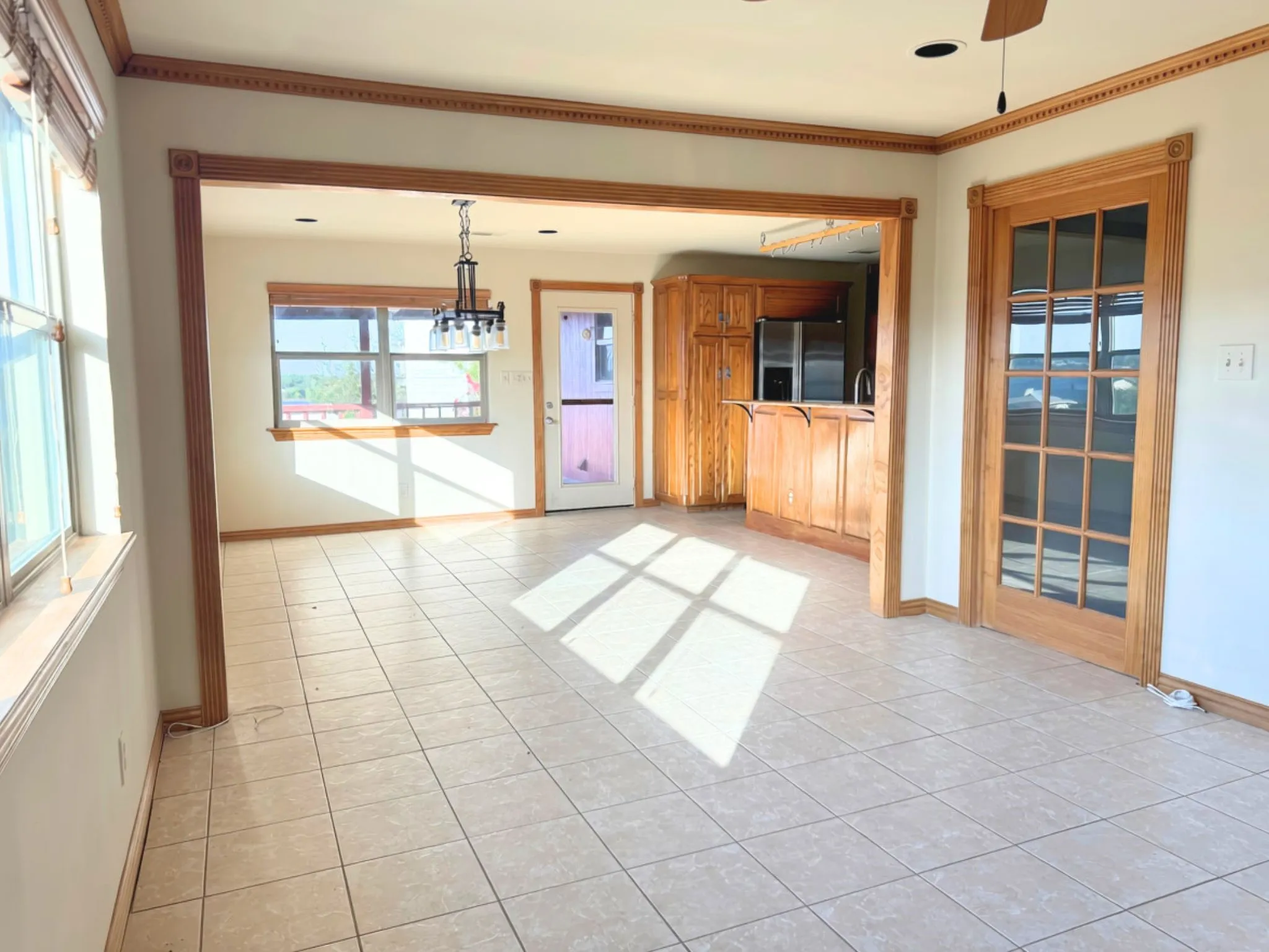 Single Family Residence For Sale in Hood County , 4601 Steepleridge Trail, Granbury, Texas 76048, 3 Bedroom, 3 Bathroom, 2 Garage spaces, 2,510 Sqft, built in 1998, Preowned, mls#21219064, Real Estate Agent in Granbury, Homes For Sale in Hood county, Homes For Sale in Granbury, Realtor in Granbury Texas, Real Estate Brokerage Independent Realty Texas, Luminita Cordes Realtor