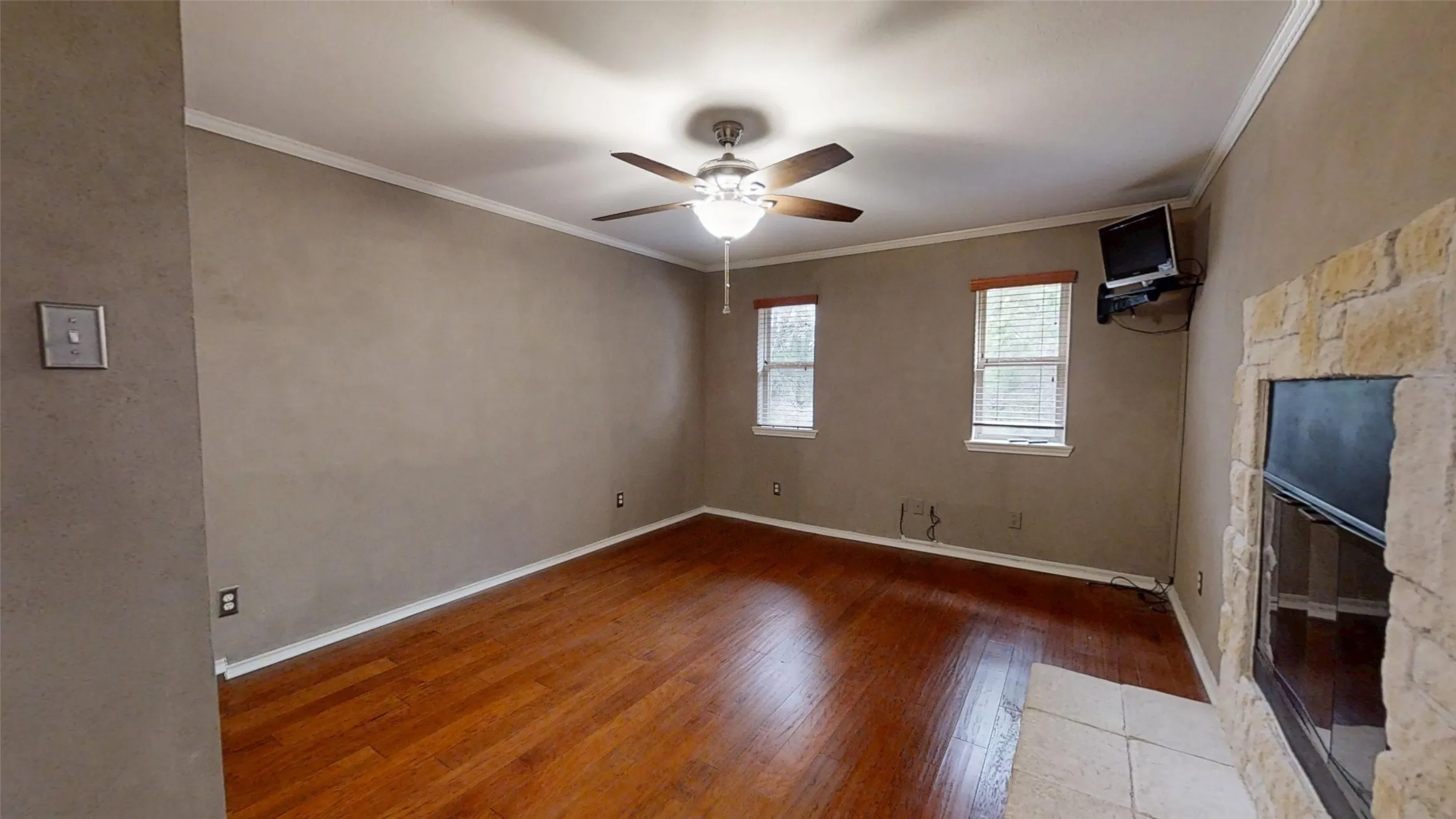 Single Family Residence For Sale in Hood County , 4601 Steepleridge Trail, Granbury, Texas 76048, 3 Bedroom, 3 Bathroom, 2 Garage spaces, 2,510 Sqft, built in 1998, Preowned, mls#21219064, Real Estate Agent in Granbury, Homes For Sale in Hood county, Homes For Sale in Granbury, Realtor in Granbury Texas, Real Estate Brokerage Independent Realty Texas, Luminita Cordes Realtor