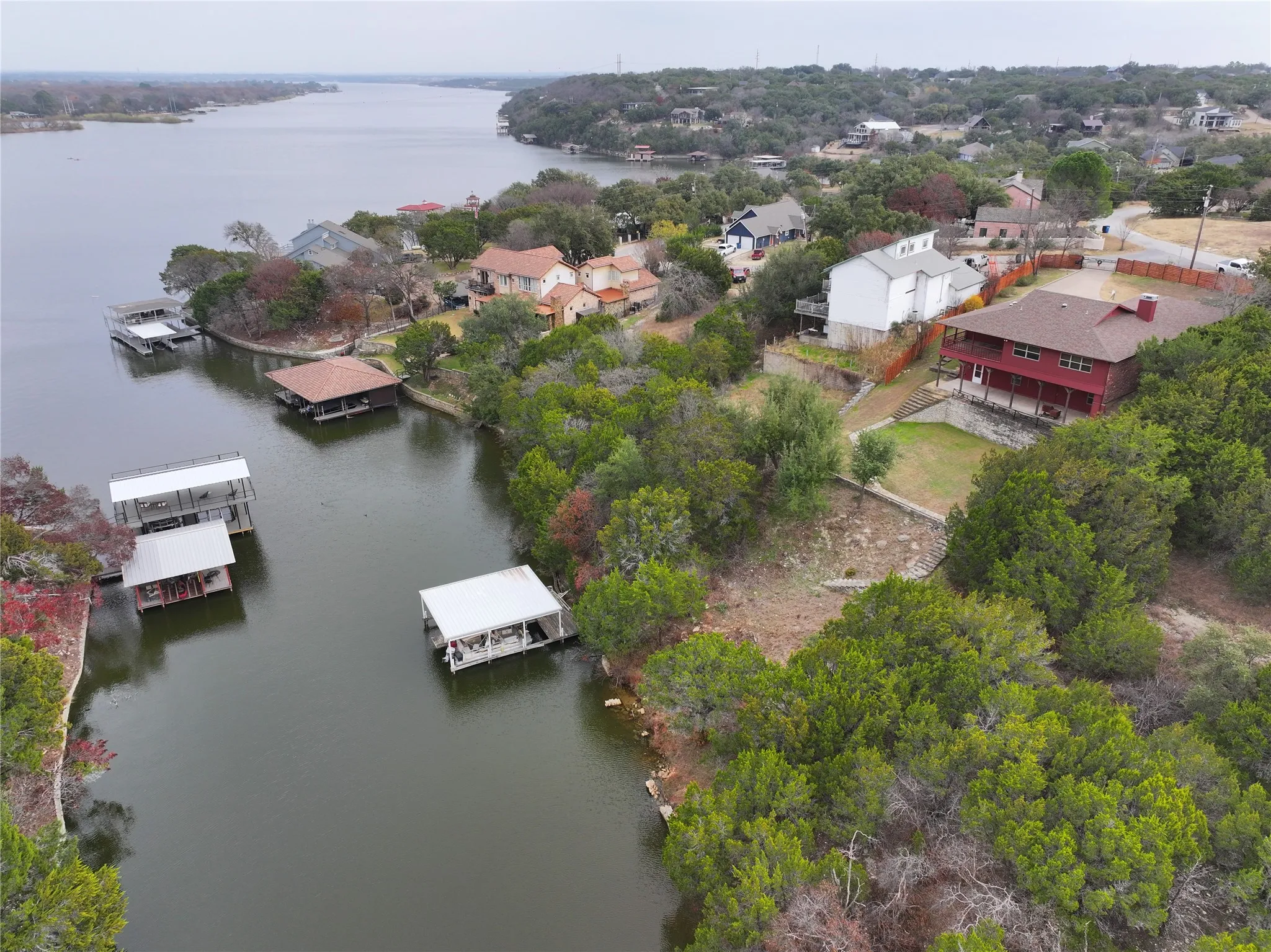 Single Family Residence For Sale in Hood County , 4601 Steepleridge Trail, Granbury, Texas 76048, 3 Bedroom, 3 Bathroom, 2 Garage spaces, 2,510 Sqft, built in 1998, Preowned, mls#21219064, Real Estate Agent in Granbury, Homes For Sale in Hood county, Homes For Sale in Granbury, Realtor in Granbury Texas, Real Estate Brokerage Independent Realty Texas, Luminita Cordes Realtor