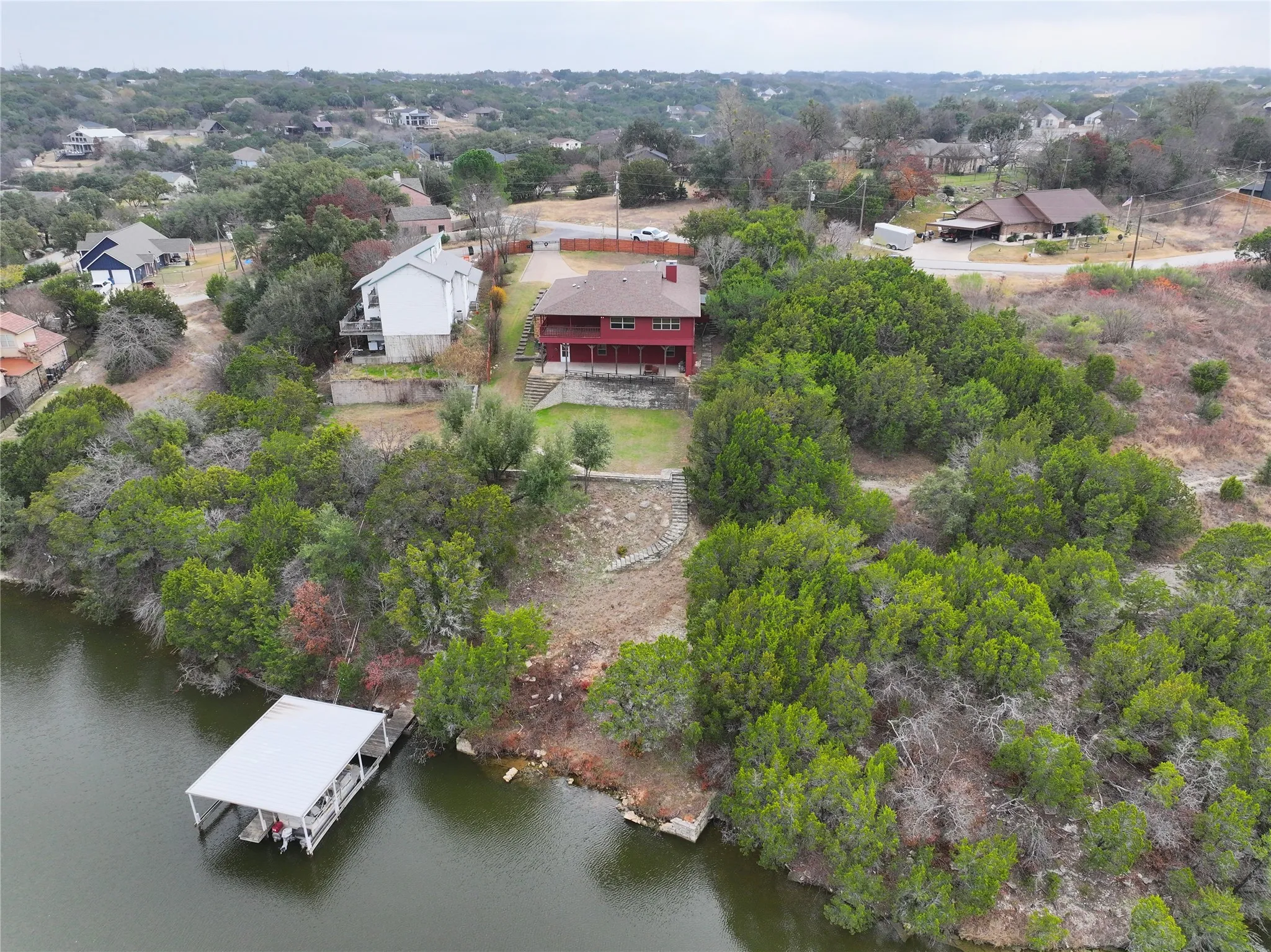 Single Family Residence For Sale in Hood County , 4601 Steepleridge Trail, Granbury, Texas 76048, 3 Bedroom, 3 Bathroom, 2 Garage spaces, 2,510 Sqft, built in 1998, Preowned, mls#21219064, Real Estate Agent in Granbury, Homes For Sale in Hood county, Homes For Sale in Granbury, Realtor in Granbury Texas, Real Estate Brokerage Independent Realty Texas, Luminita Cordes Realtor