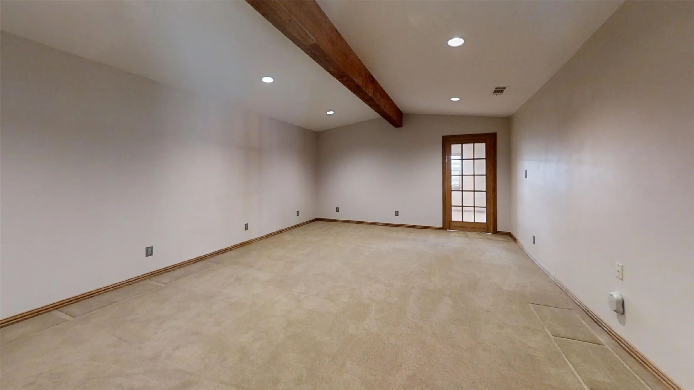 Single Family Residence For Sale in Hood County , 4601 Steepleridge Trail, Granbury, Texas 76048, 3 Bedroom, 3 Bathroom, 2 Garage spaces, 2,510 Sqft, built in 1998, Preowned, mls#21219064, Real Estate Agent in Granbury, Homes For Sale in Hood county, Homes For Sale in Granbury, Realtor in Granbury Texas, Real Estate Brokerage Independent Realty Texas, Luminita Cordes Realtor