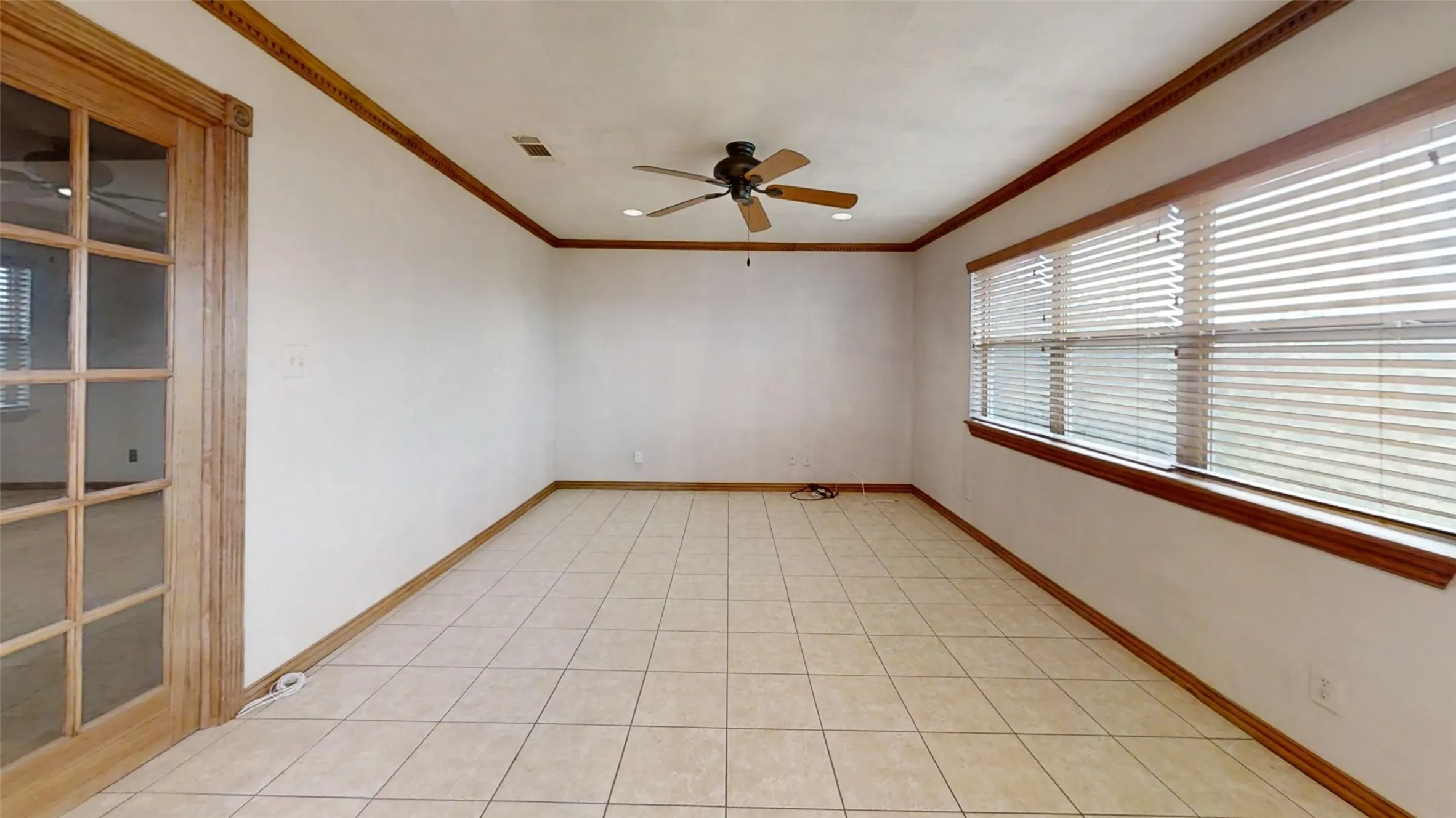 Single Family Residence For Sale in Hood County , 4601 Steepleridge Trail, Granbury, Texas 76048, 3 Bedroom, 3 Bathroom, 2 Garage spaces, 2,510 Sqft, built in 1998, Preowned, mls#21219064, Real Estate Agent in Granbury, Homes For Sale in Hood county, Homes For Sale in Granbury, Realtor in Granbury Texas, Real Estate Brokerage Independent Realty Texas, Luminita Cordes Realtor