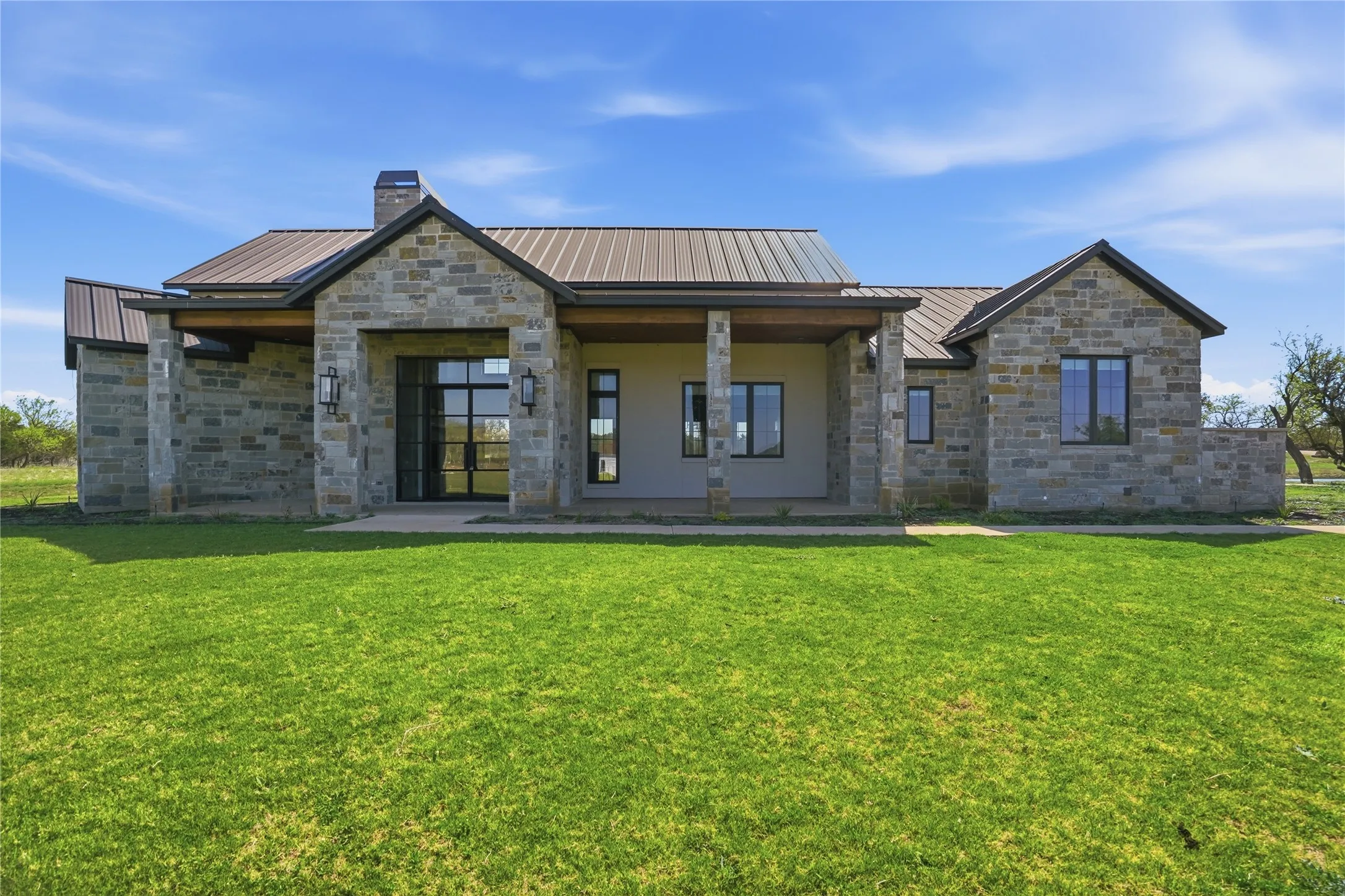 Single Family Residence For Sale in Palo Pinto County , 1010 Ranger Ridge Way, Strawn, Texas 76478, 3 Bedroom, 4 Bathroom, Garage spaces, 3,297 Sqft, built in 2025, New Construction - Complete, mls#21218498, Real Estate Agent in Strawn, Homes For Sale in Palo Pinto county, Homes For Sale in Strawn, Realtor in Strawn Texas, Real Estate Brokerage Independent Realty Texas, Luminita Cordes Realtor