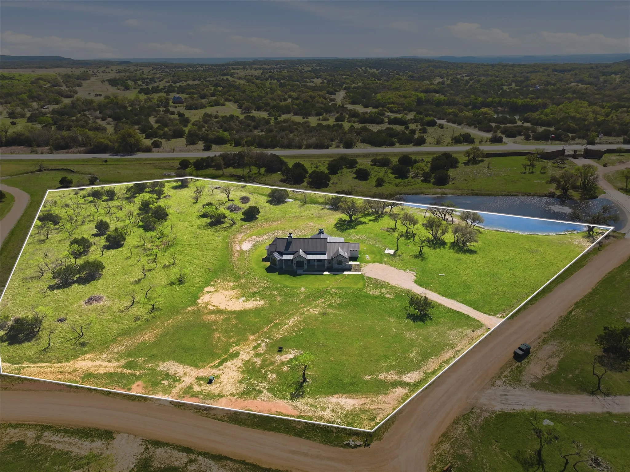 Single Family Residence For Sale in Palo Pinto County , 1010 Ranger Ridge Way, Strawn, Texas 76478, 3 Bedroom, 4 Bathroom, Garage spaces, 3,297 Sqft, built in 2025, New Construction - Complete, mls#21218498, Real Estate Agent in Strawn, Homes For Sale in Palo Pinto county, Homes For Sale in Strawn, Realtor in Strawn Texas, Real Estate Brokerage Independent Realty Texas, Luminita Cordes Realtor