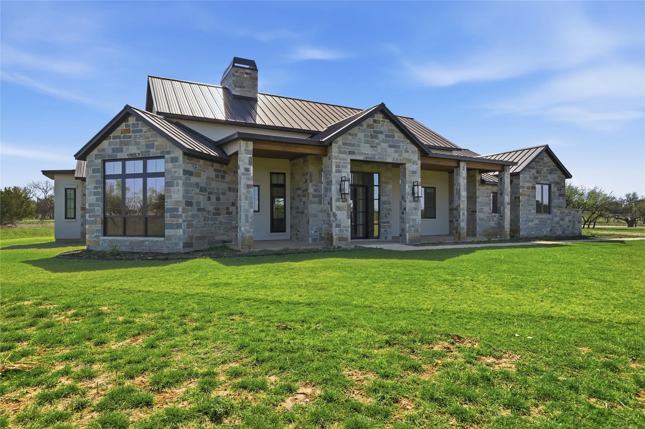 Single Family Residence For Sale in Palo Pinto County , 1010 Ranger Ridge Way, Strawn, Texas 76478, 3 Bedroom, 4 Bathroom, Garage spaces, 3,297 Sqft, built in 2025, New Construction - Complete, mls#21218498, Real Estate Agent in Strawn, Homes For Sale in Palo Pinto county, Homes For Sale in Strawn, Realtor in Strawn Texas, Real Estate Brokerage Independent Realty Texas, Luminita Cordes Realtor
