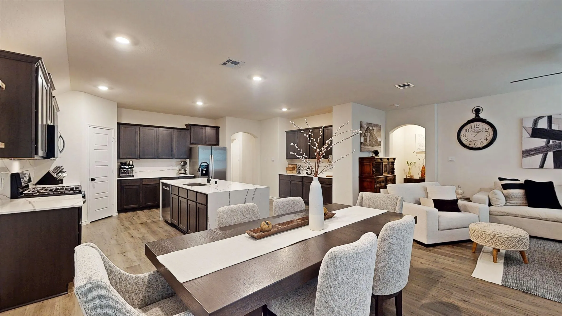 Single Family Residence For Sale in Collin County , 2101 Camellia Street, Princeton, Texas 75407, 4 Bedroom, 2 Bathroom, 2 Garage spaces, 2,036 Sqft, built in 2023, Preowned, mls#21218967, Real Estate Agent in Princeton, Homes For Sale in Collin county, Homes For Sale in Princeton, Realtor in Princeton Texas, Real Estate Brokerage Independent Realty Texas, Luminita Cordes Realtor