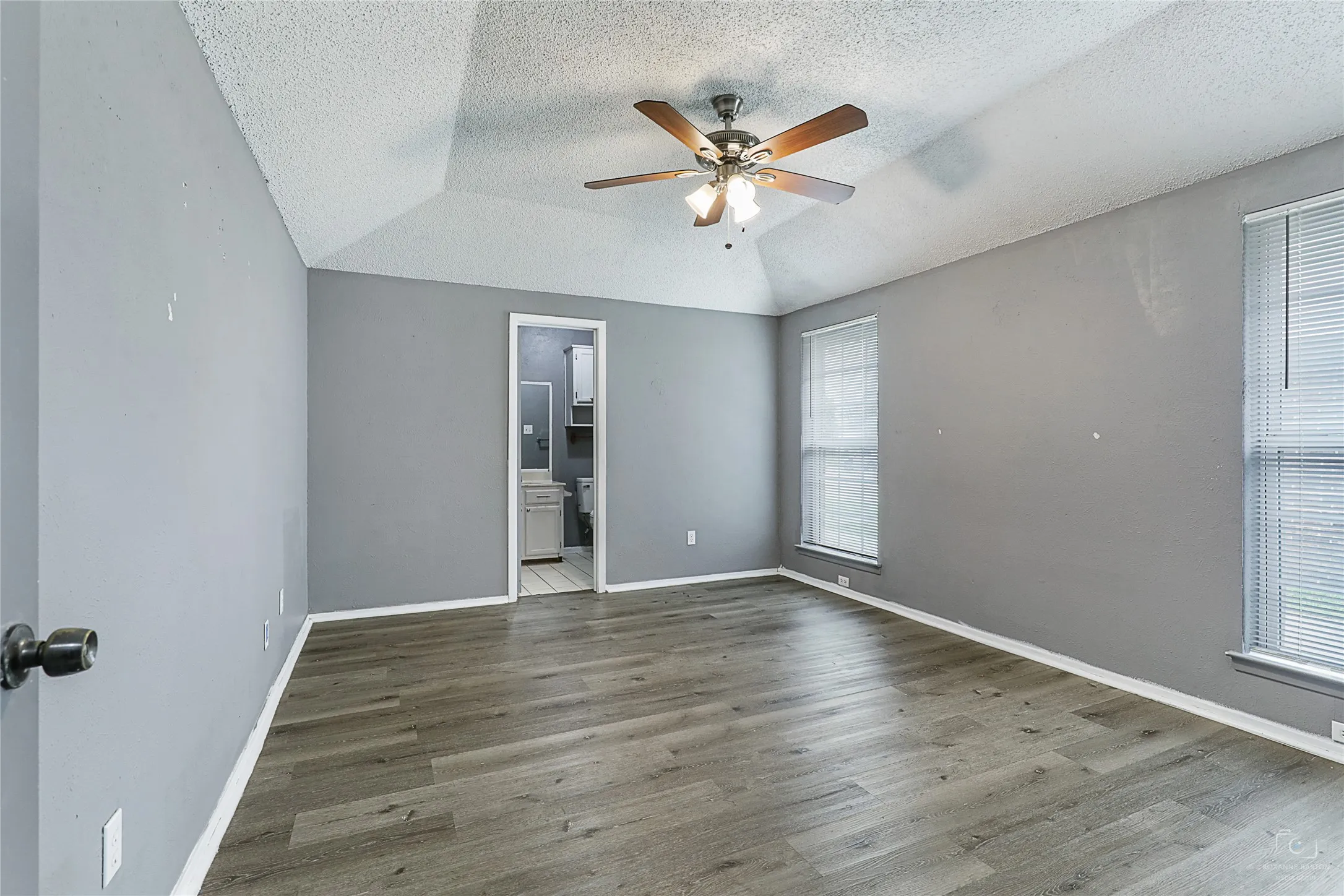 Duplex For Sale in Dallas County , 7506 Amherst Drive A & B, Rowlett, Texas 75088, 6 Bedroom, 4 Bathroom, 2 Garage spaces, 0 Sqft, built in 1984, Preowned, Price $459,900, mls#21218914, Real Estate Agent in Rowlett, Homes For Sale in Dallas county, Homes For Sale in Rowlett, Realtor in Rowlett Texas, Real Estate Brokerage Independent Realty Texas, Luminita Cordes Realtor