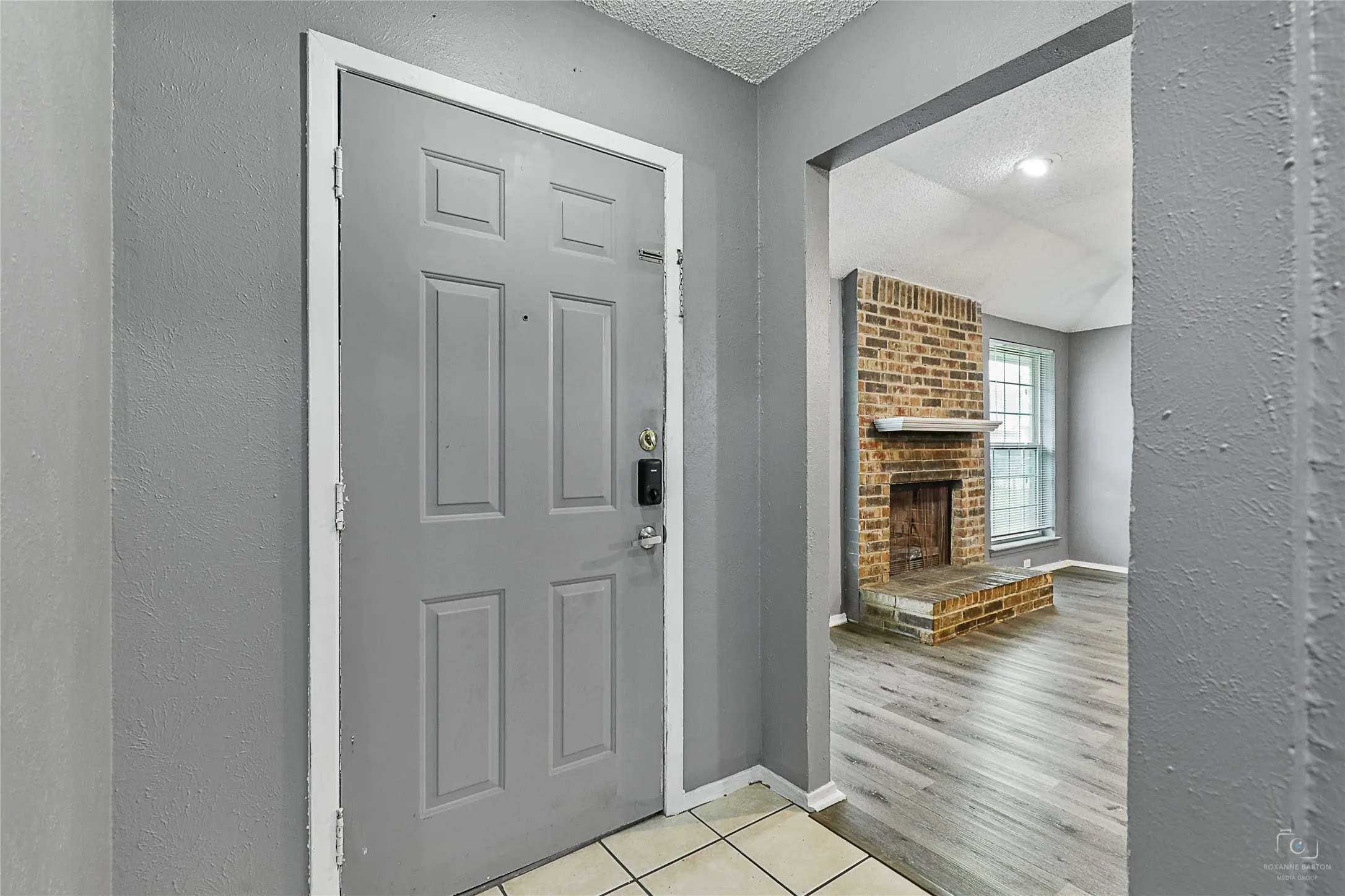 Duplex For Sale in Dallas County , 7506 Amherst Drive A & B, Rowlett, Texas 75088, 6 Bedroom, 4 Bathroom, 2 Garage spaces, 0 Sqft, built in 1984, Preowned, Price $459,900, mls#21218914, Real Estate Agent in Rowlett, Homes For Sale in Dallas county, Homes For Sale in Rowlett, Realtor in Rowlett Texas, Real Estate Brokerage Independent Realty Texas, Luminita Cordes Realtor