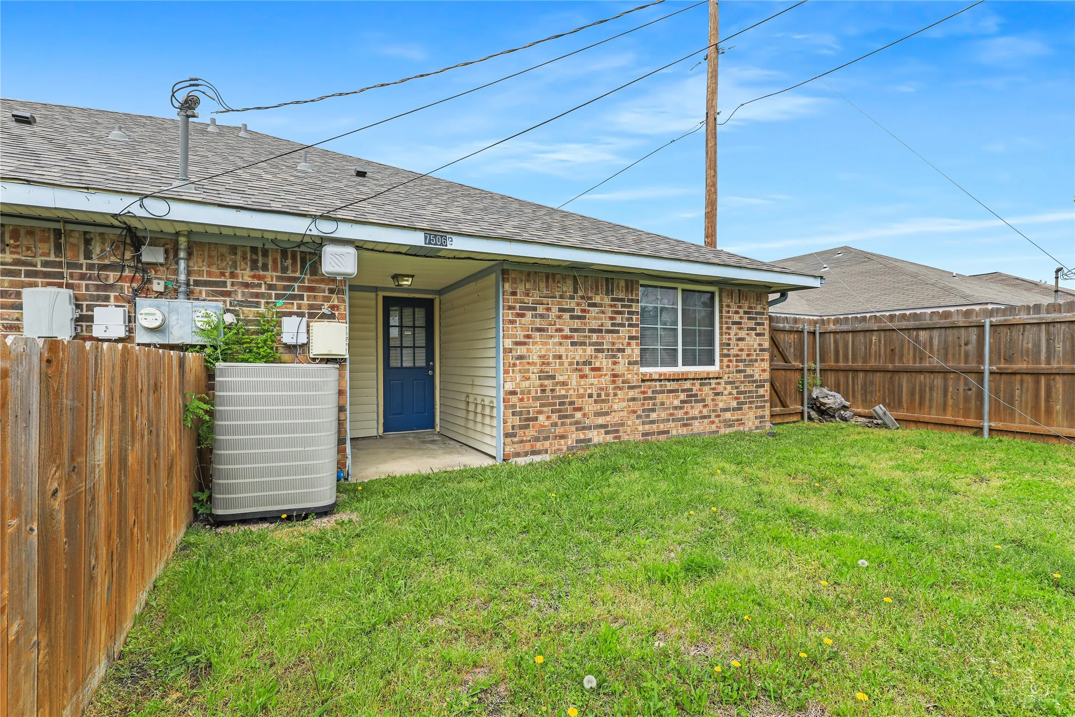 Duplex For Sale in Dallas County , 7506 Amherst Drive A & B, Rowlett, Texas 75088, 6 Bedroom, 4 Bathroom, 2 Garage spaces, 0 Sqft, built in 1984, Preowned, Price $459,900, mls#21218914, Real Estate Agent in Rowlett, Homes For Sale in Dallas county, Homes For Sale in Rowlett, Realtor in Rowlett Texas, Real Estate Brokerage Independent Realty Texas, Luminita Cordes Realtor